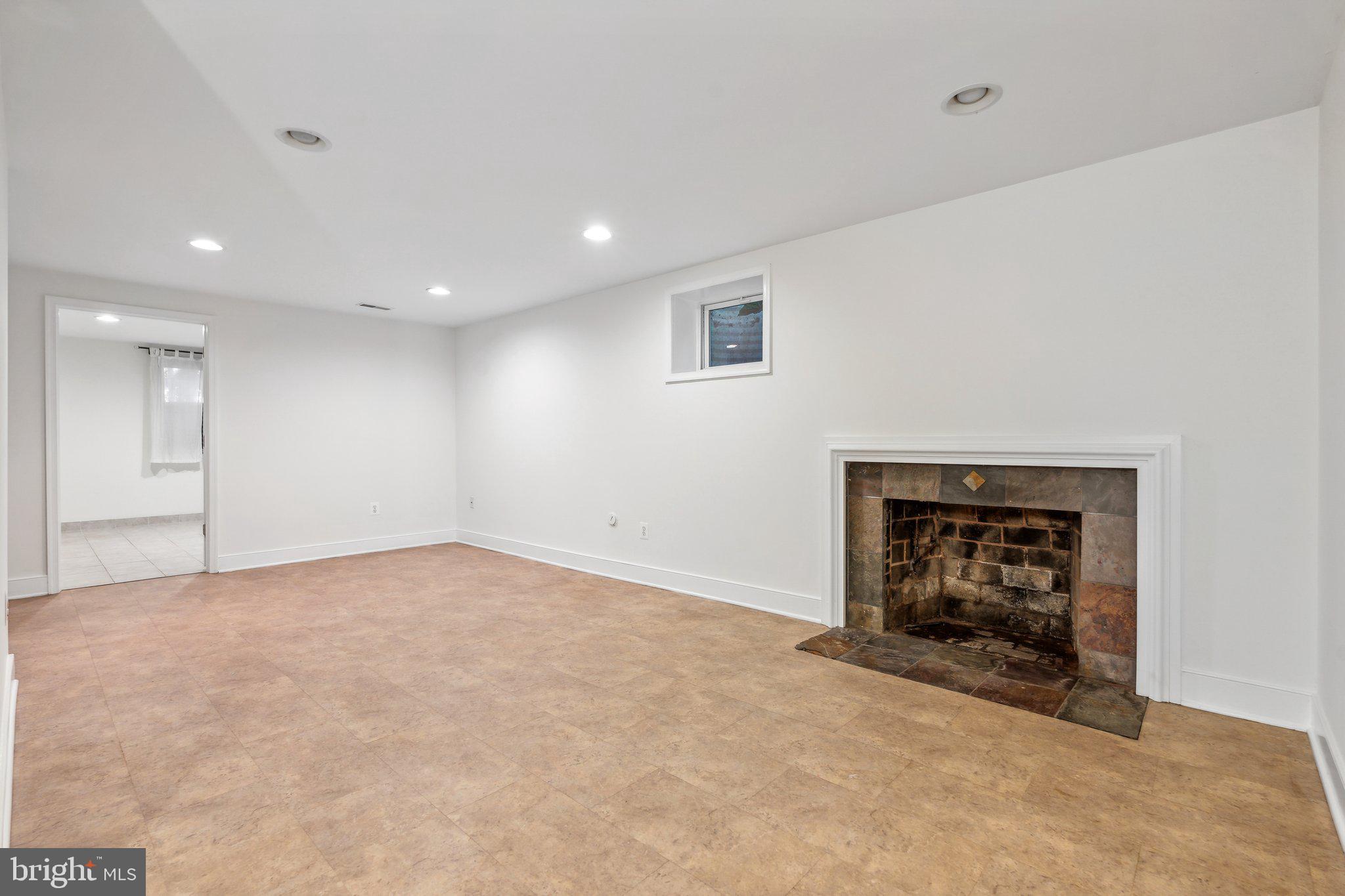 Real estate listing preview #33