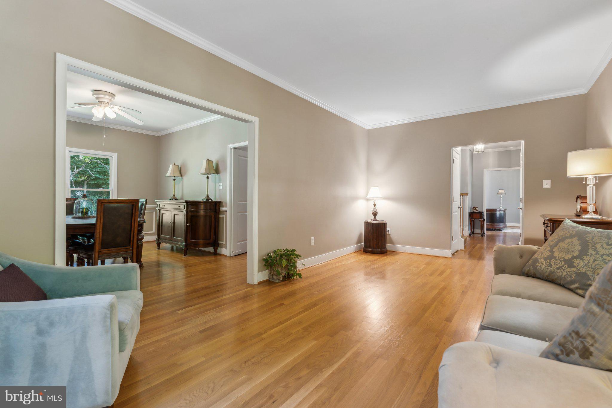 Real estate listing preview #8