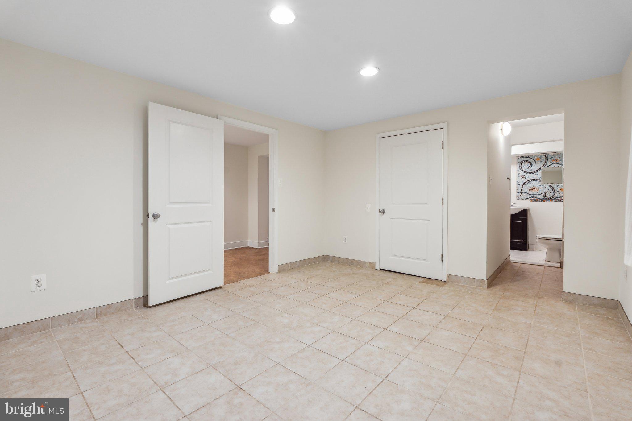 Real estate listing preview #35