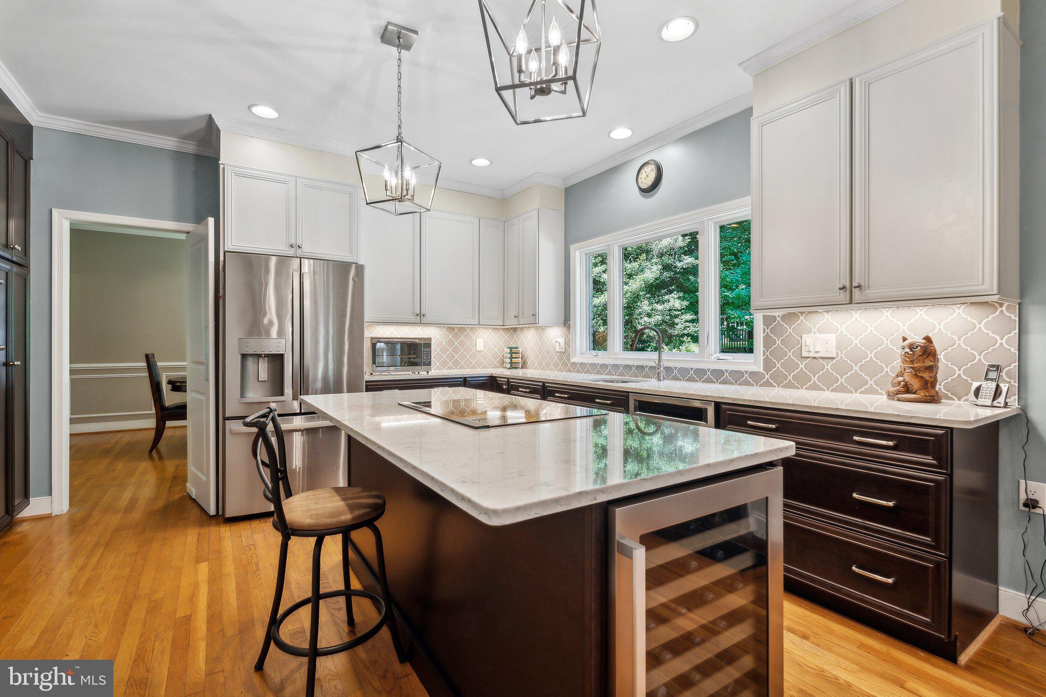 Real estate listing preview #11