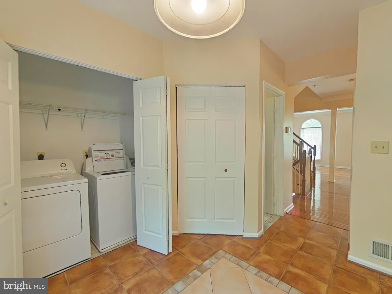 Real estate listing preview #11