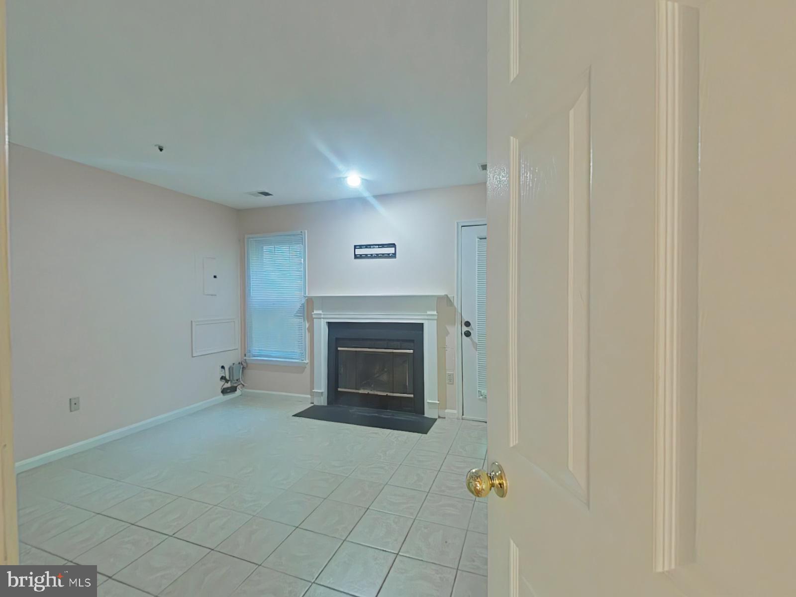 Real estate listing preview #5