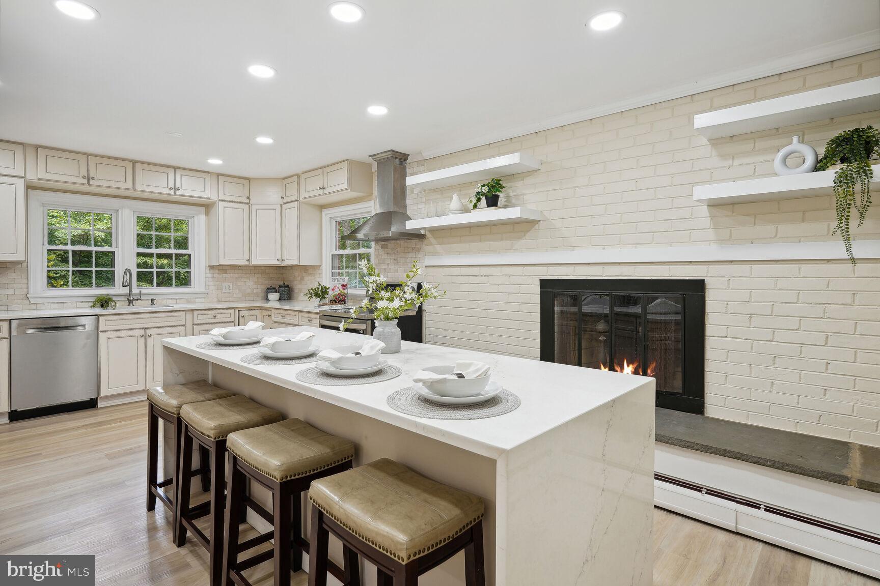 Real estate listing preview #13