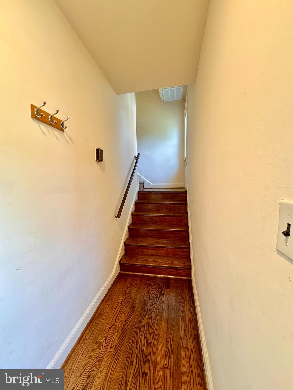 Real estate listing preview #4