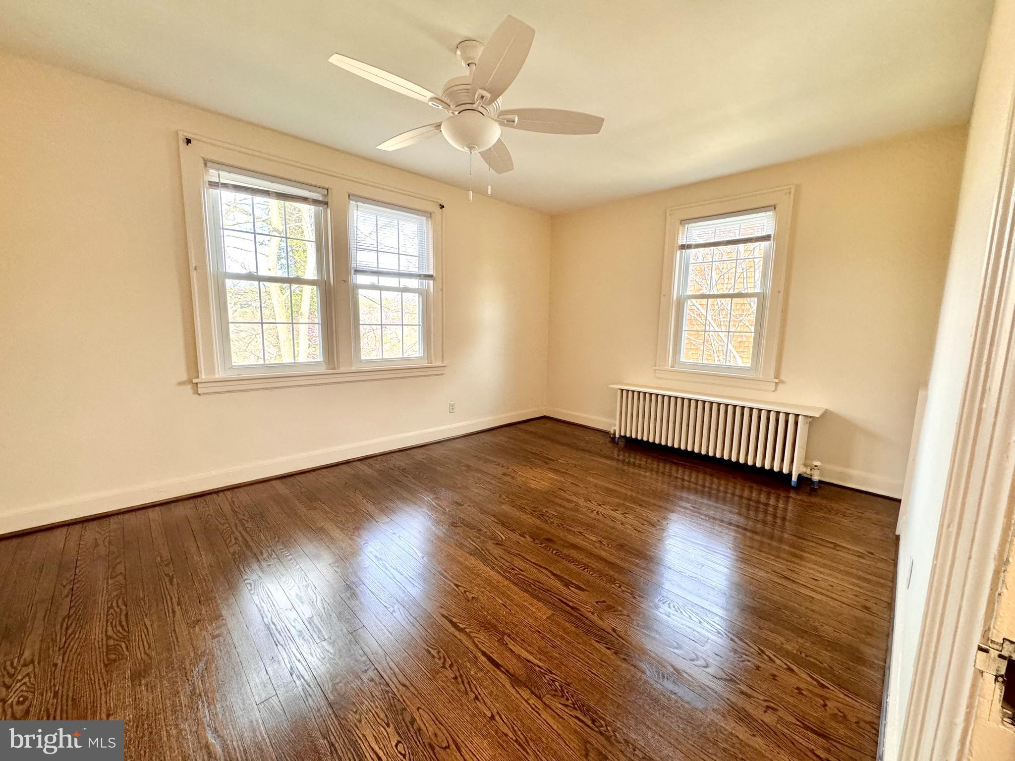 Real estate listing preview #8