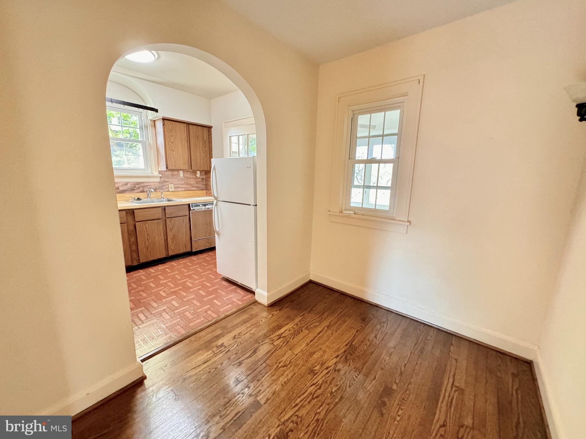 Real estate listing preview #13