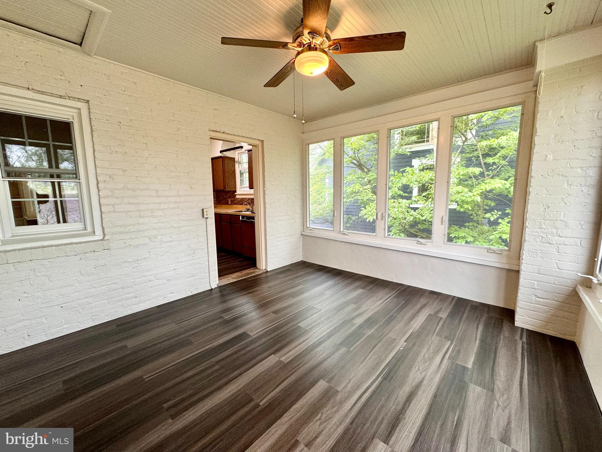 Real estate listing preview #17