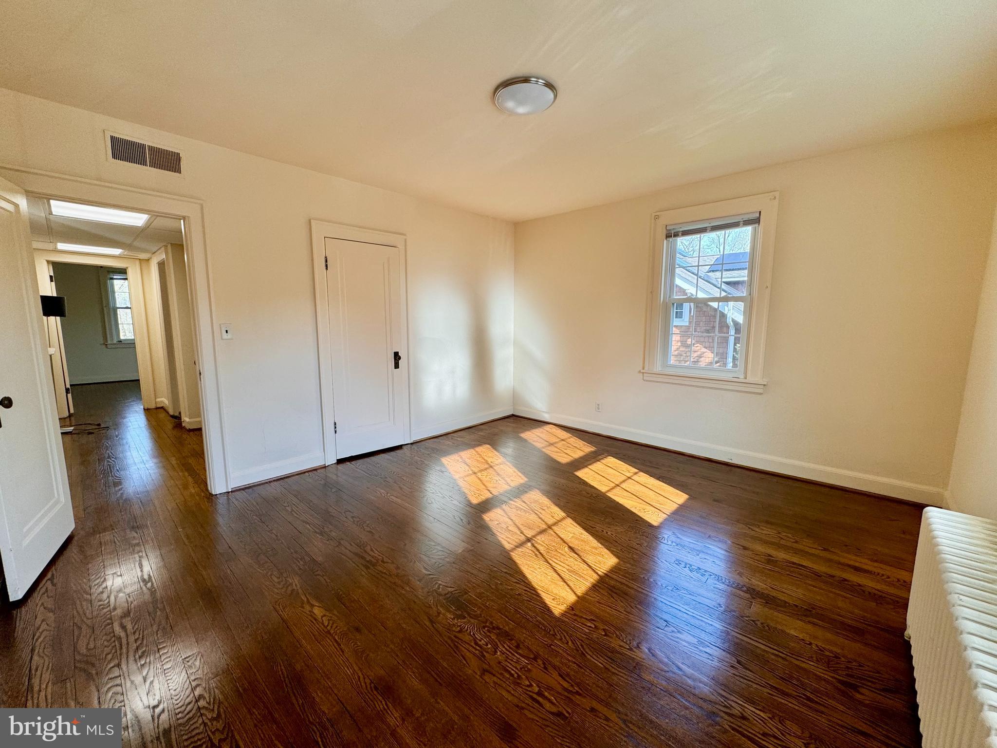 Real estate listing preview #7