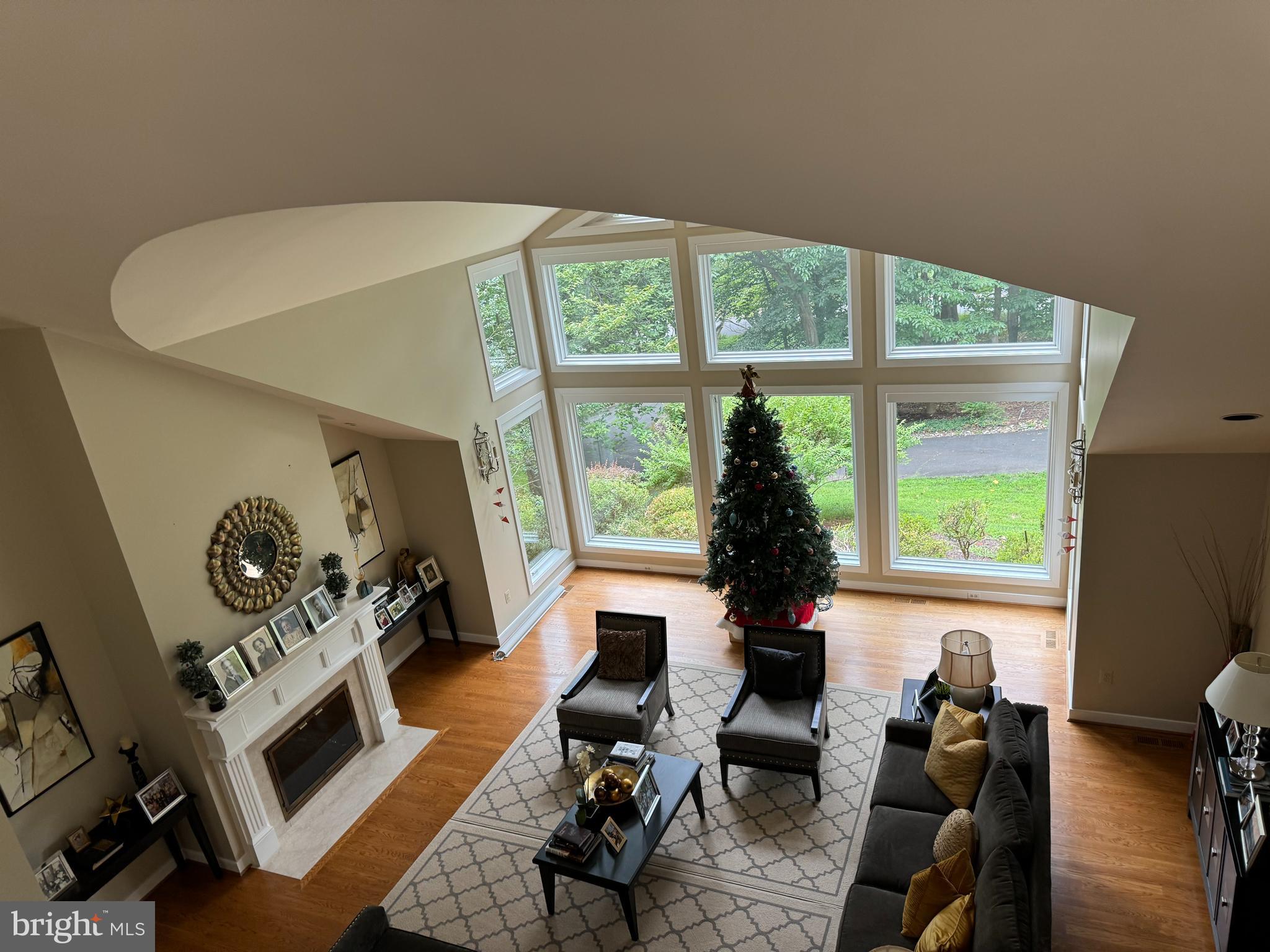 Real estate listing preview #6