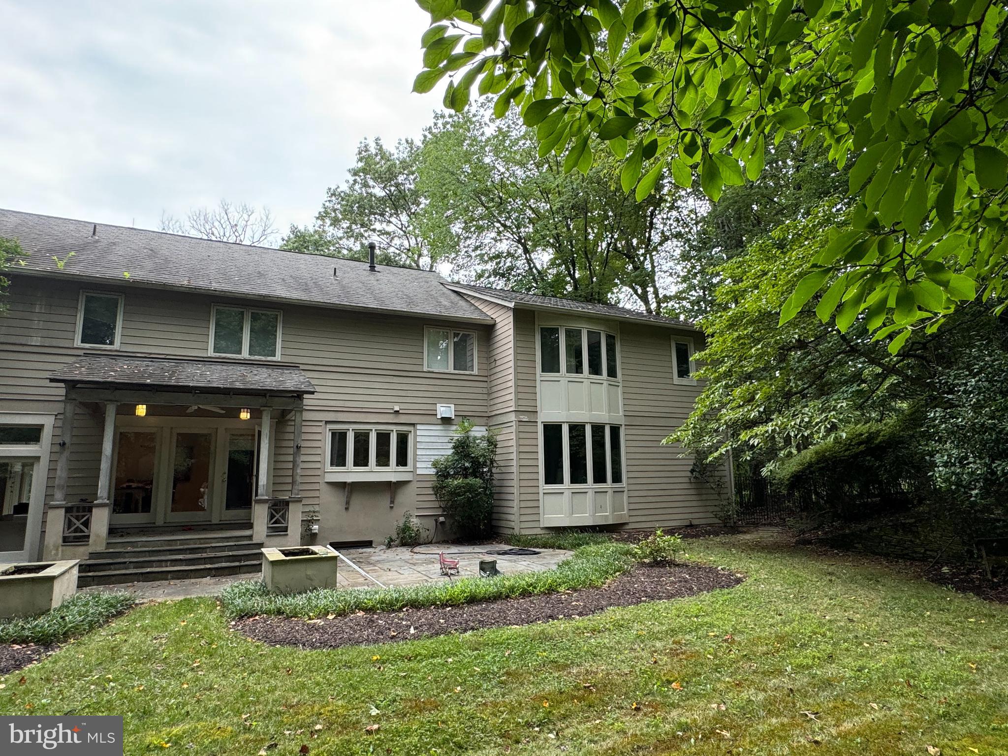 Real estate listing preview #4