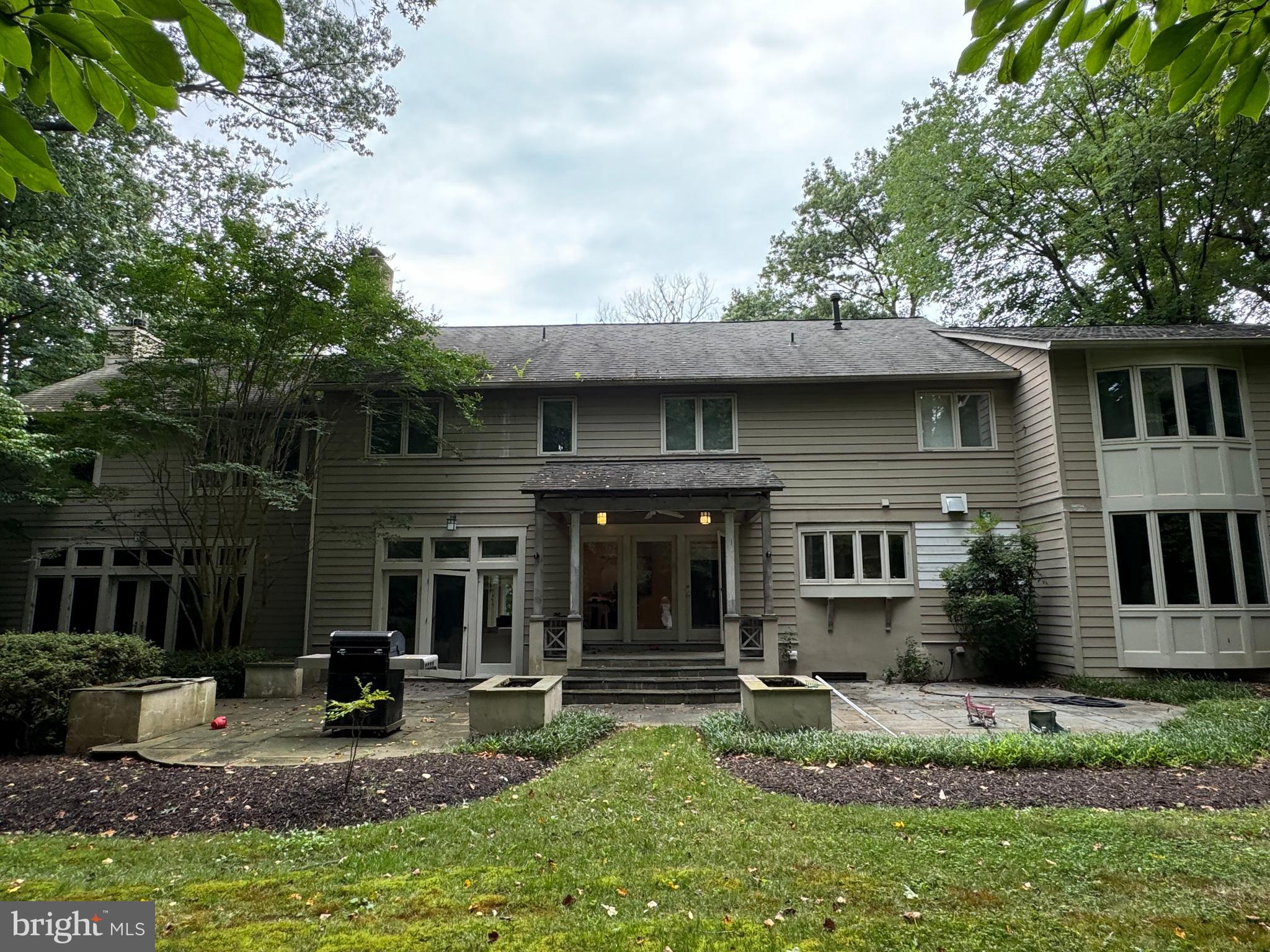 Real estate listing preview #3