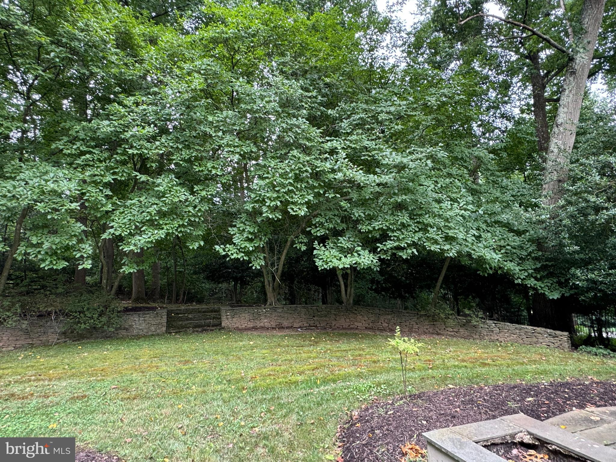 Real estate listing preview #13