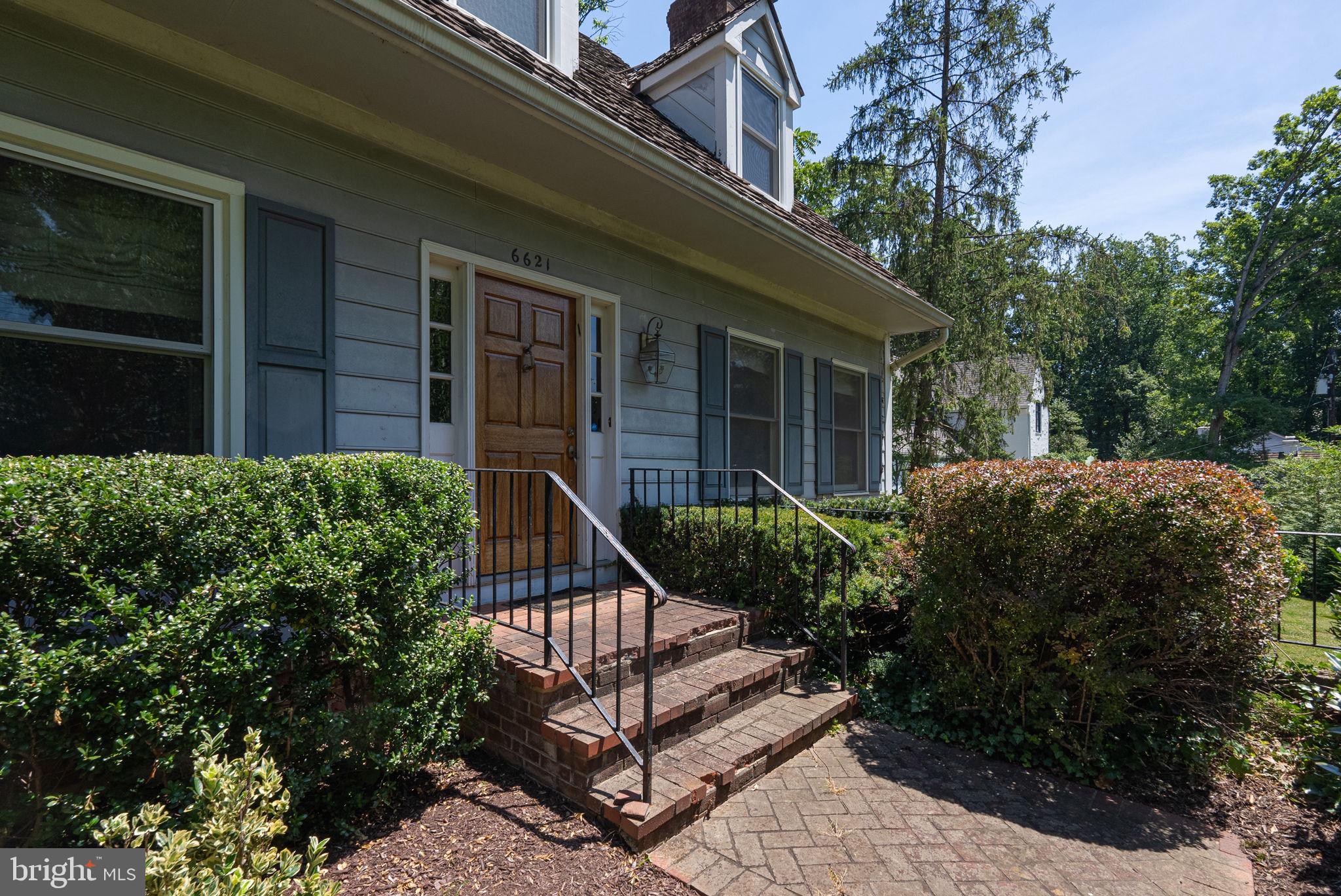 Real estate listing preview #3