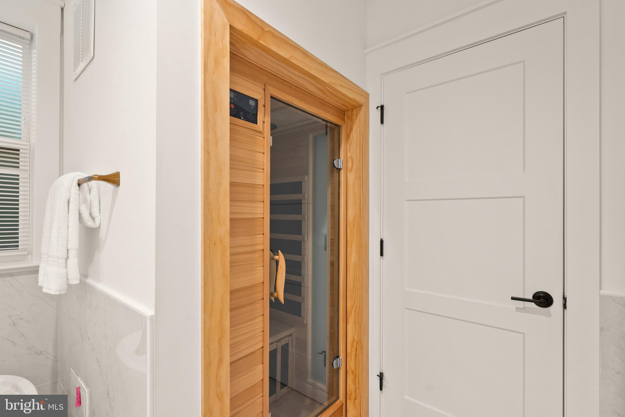 Real estate listing preview #43