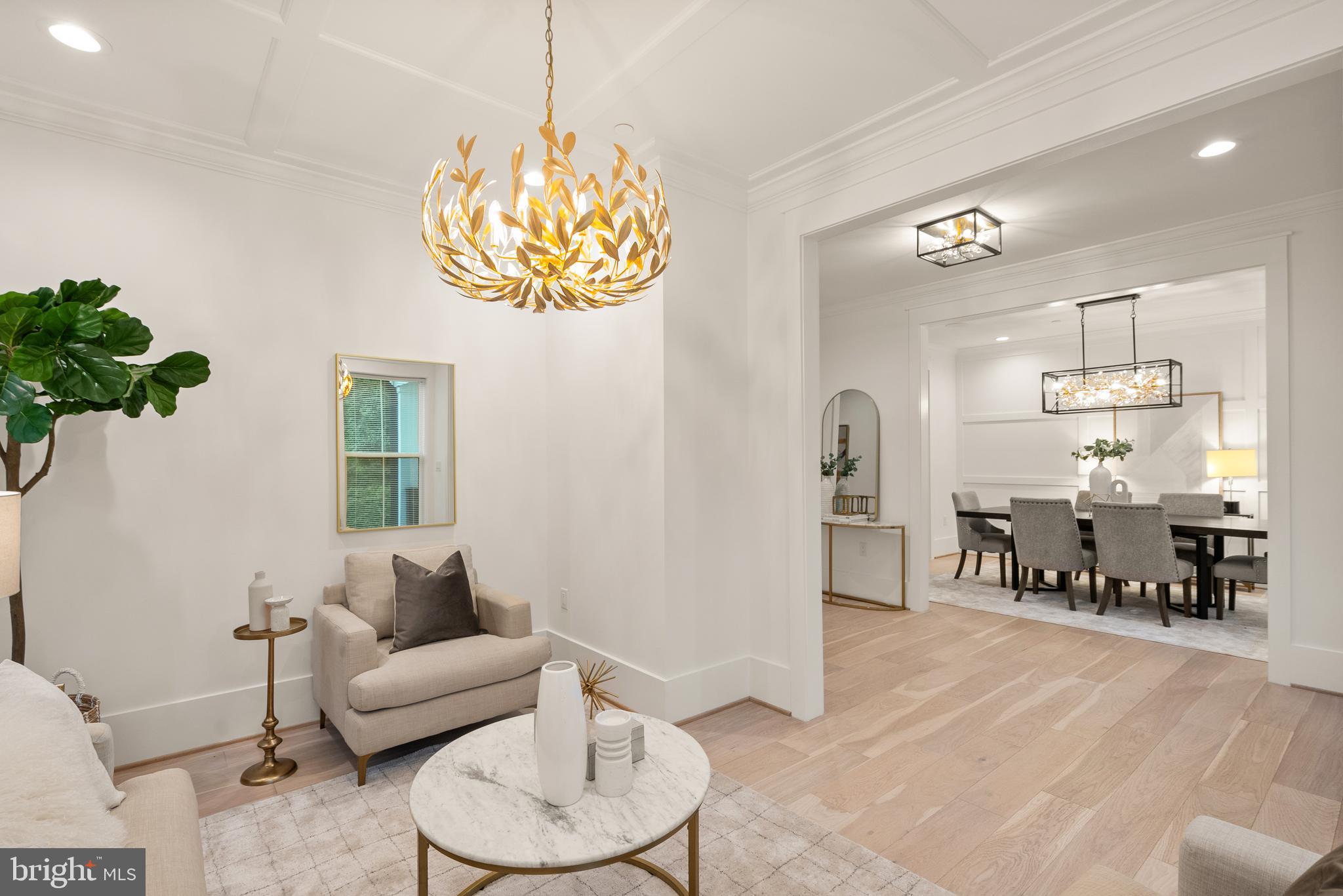 Real estate listing preview #14