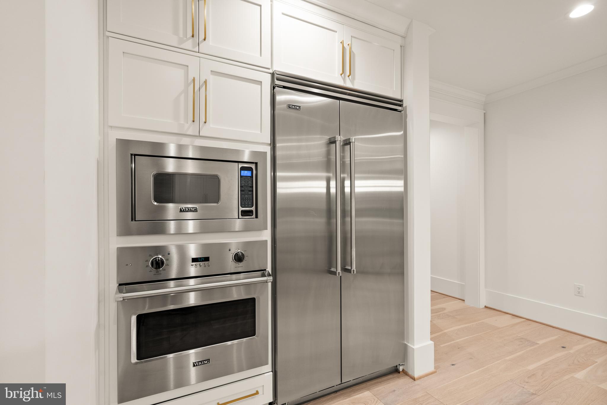 Real estate listing preview #24