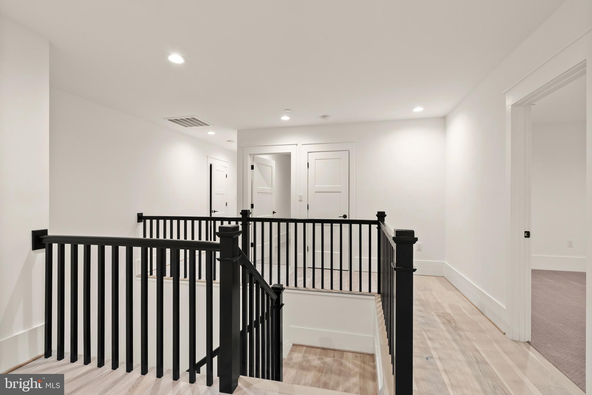 Real estate listing preview #36