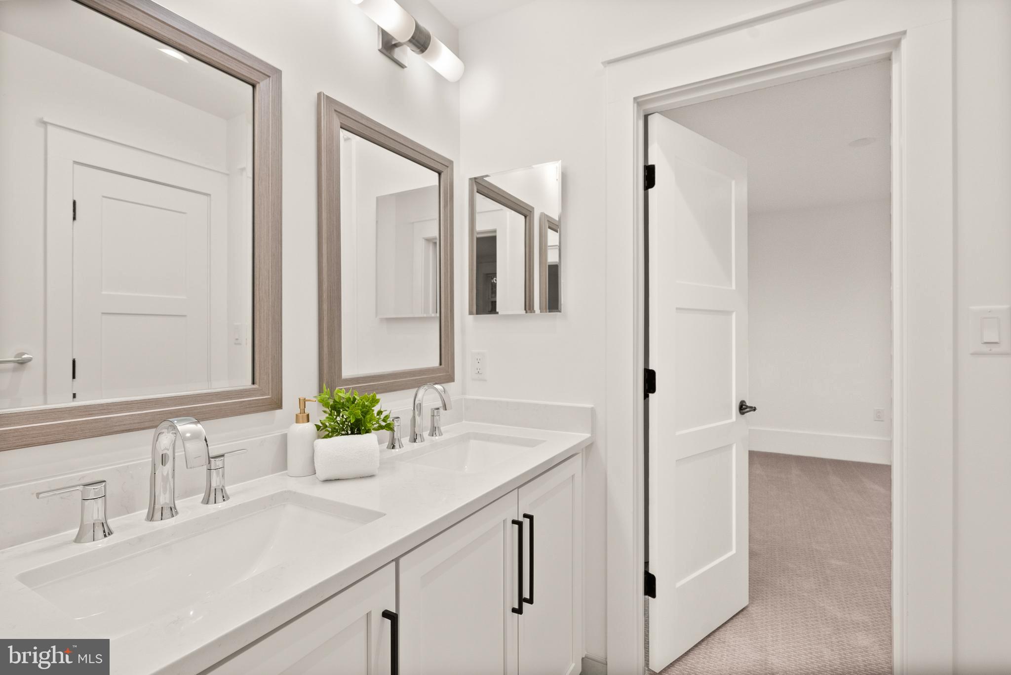 Real estate listing preview #47