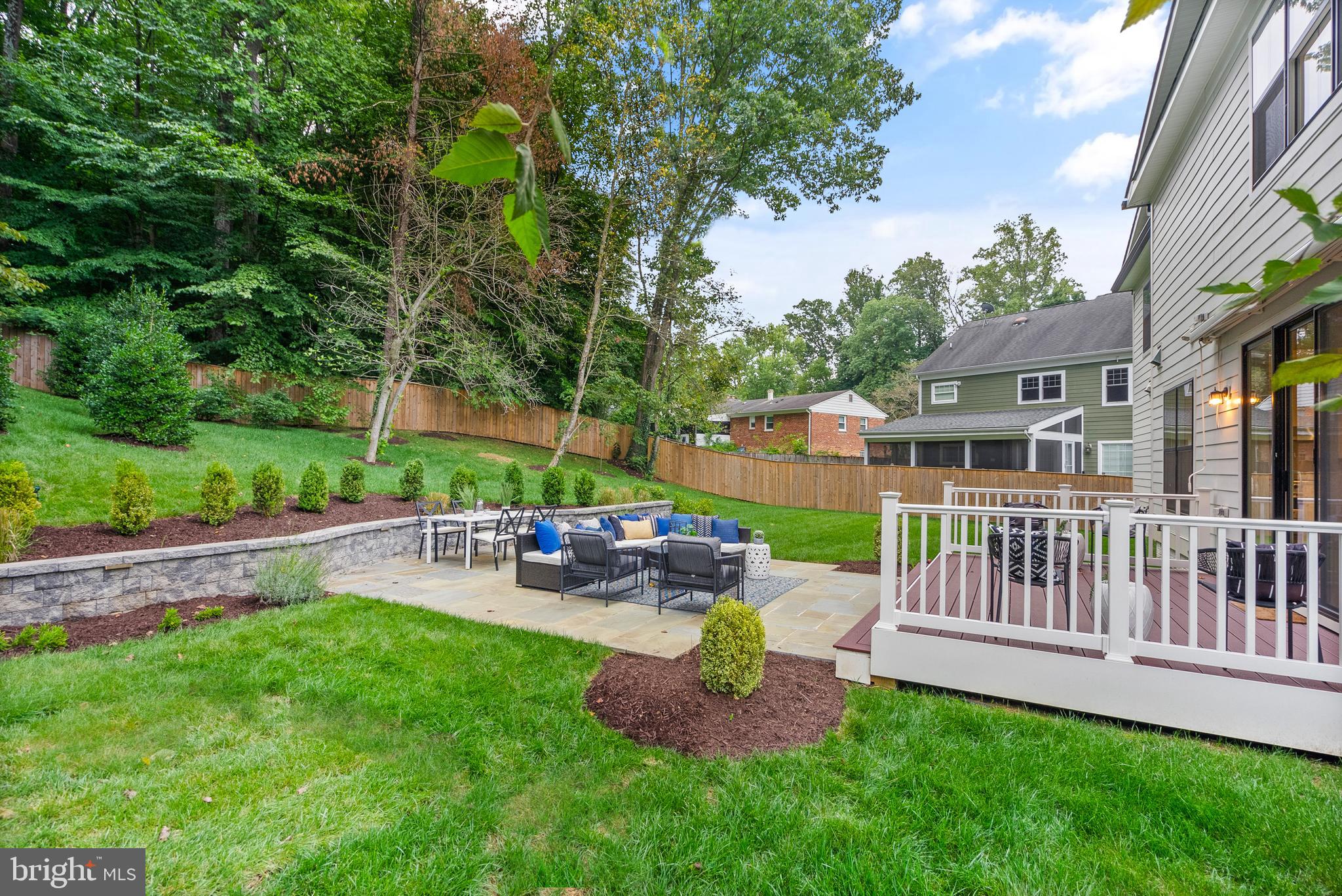 Real estate listing preview #11