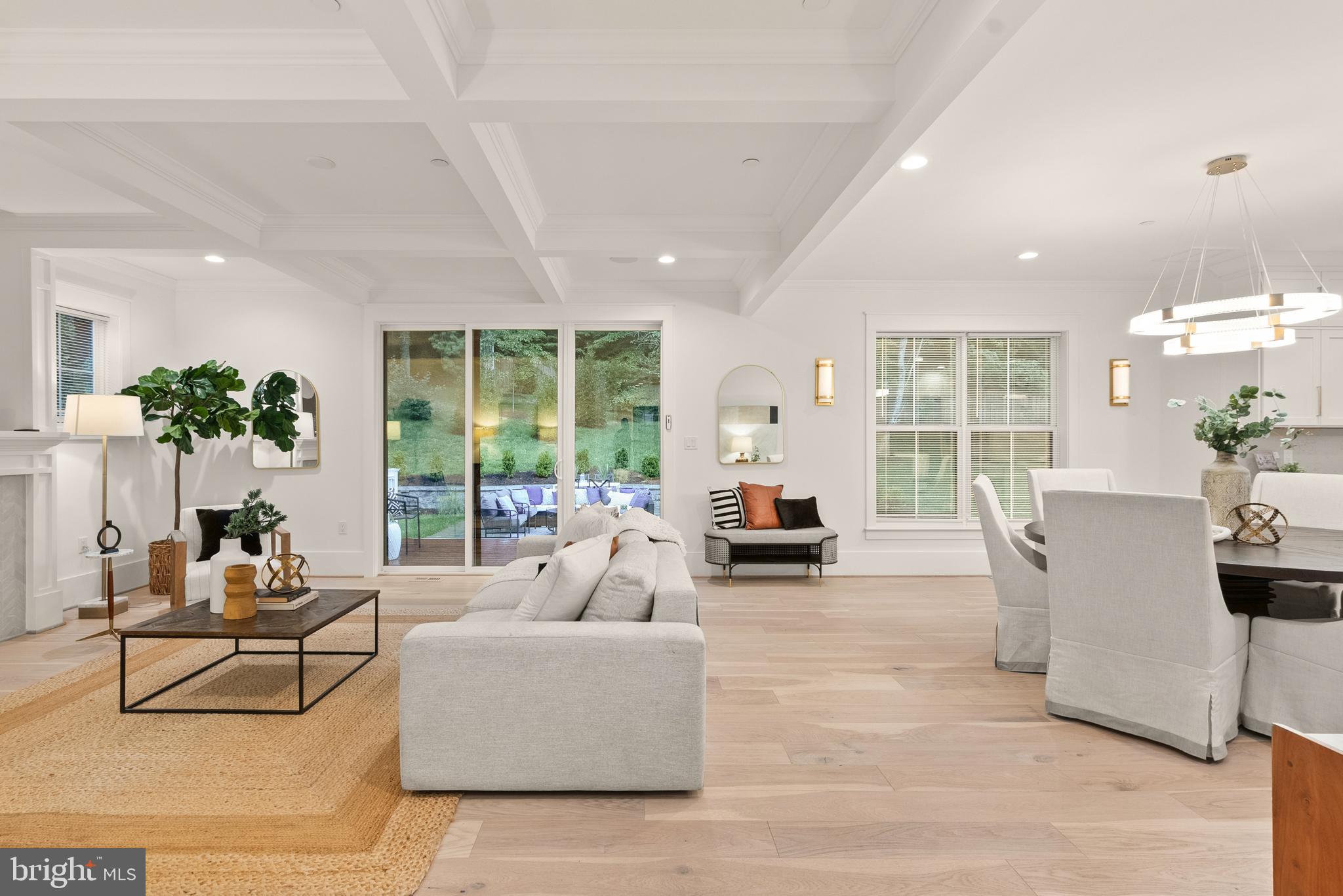 Real estate listing preview #15