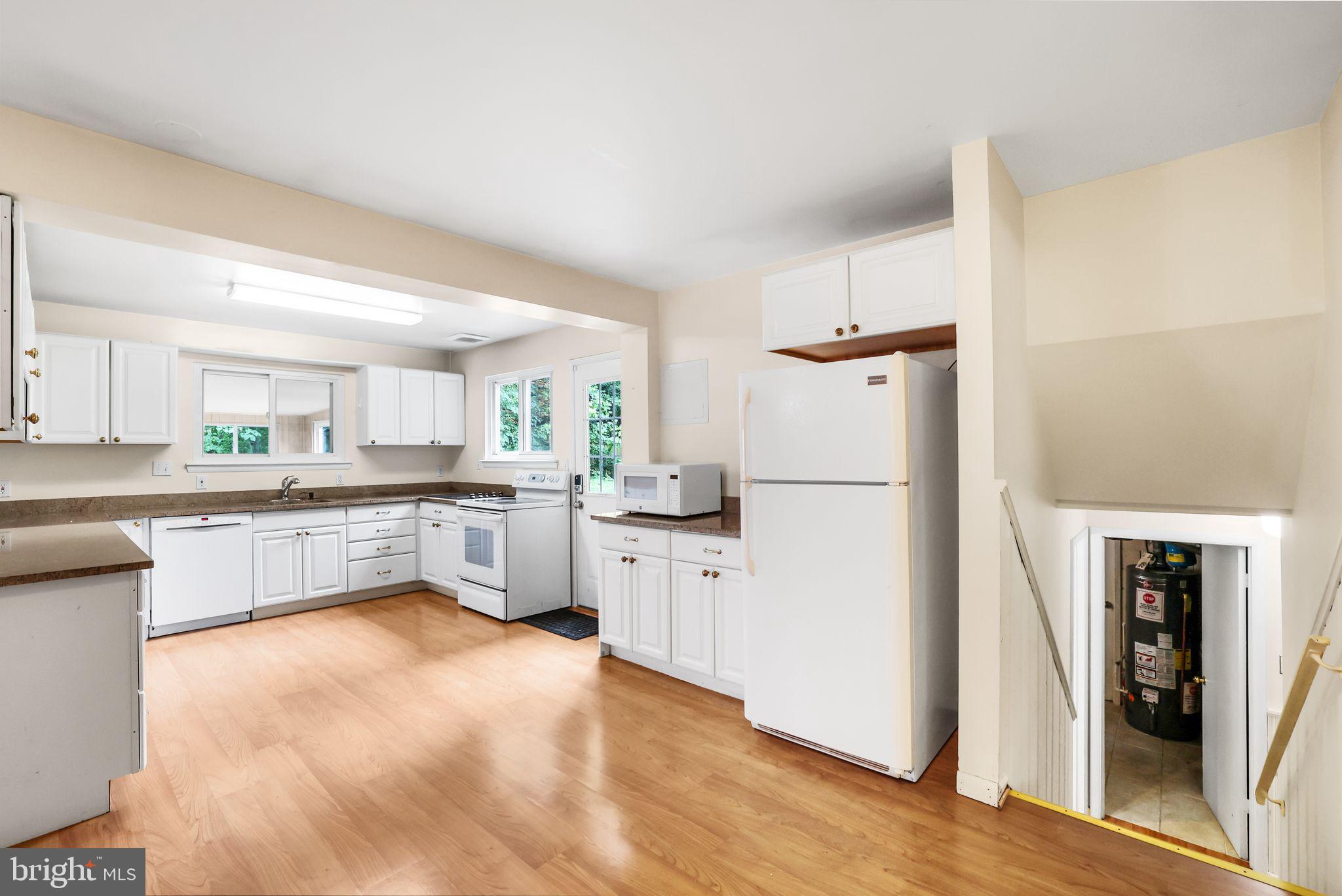 Real estate listing preview #4