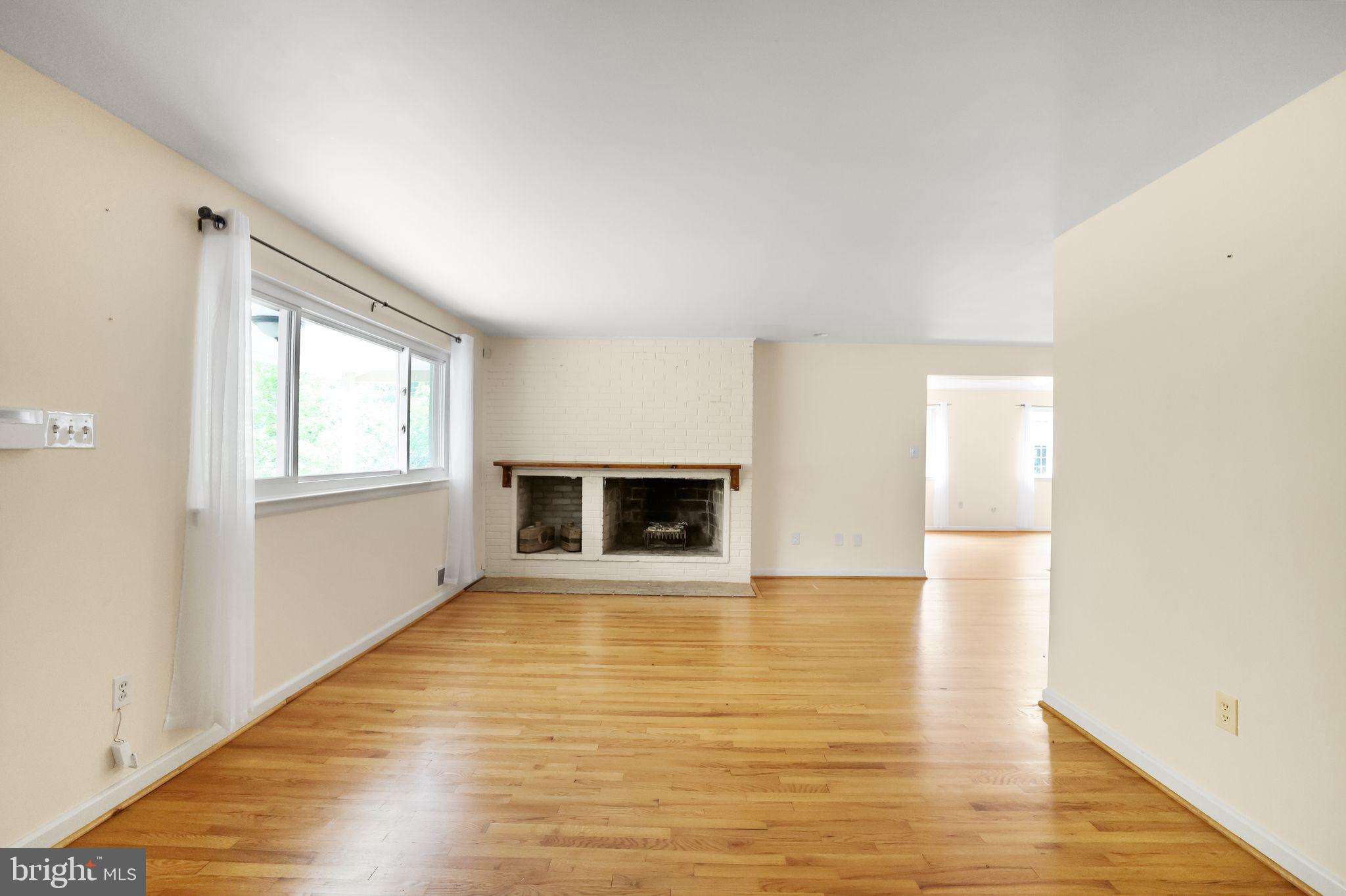 Real estate listing preview #24