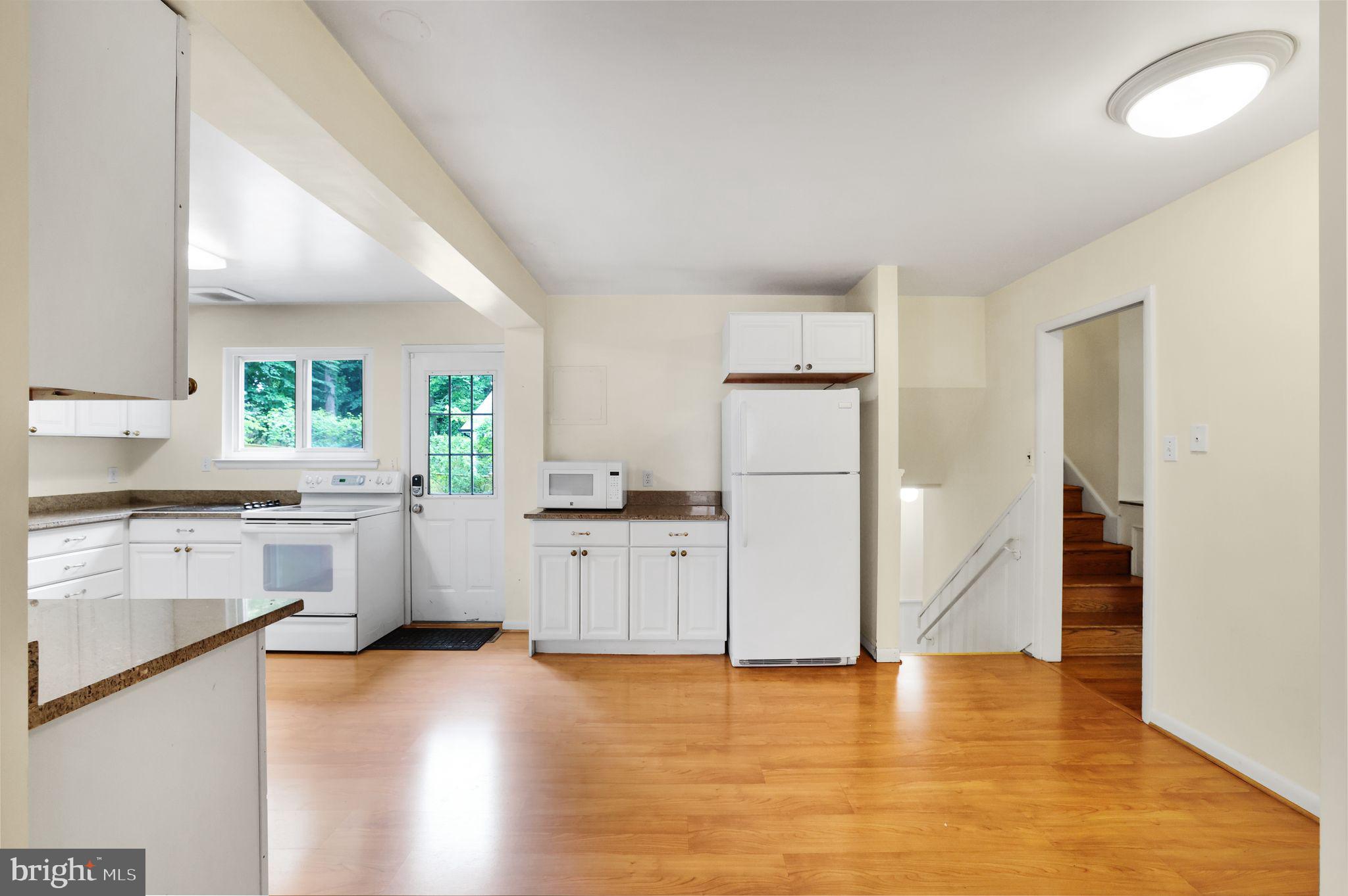 Real estate listing preview #7