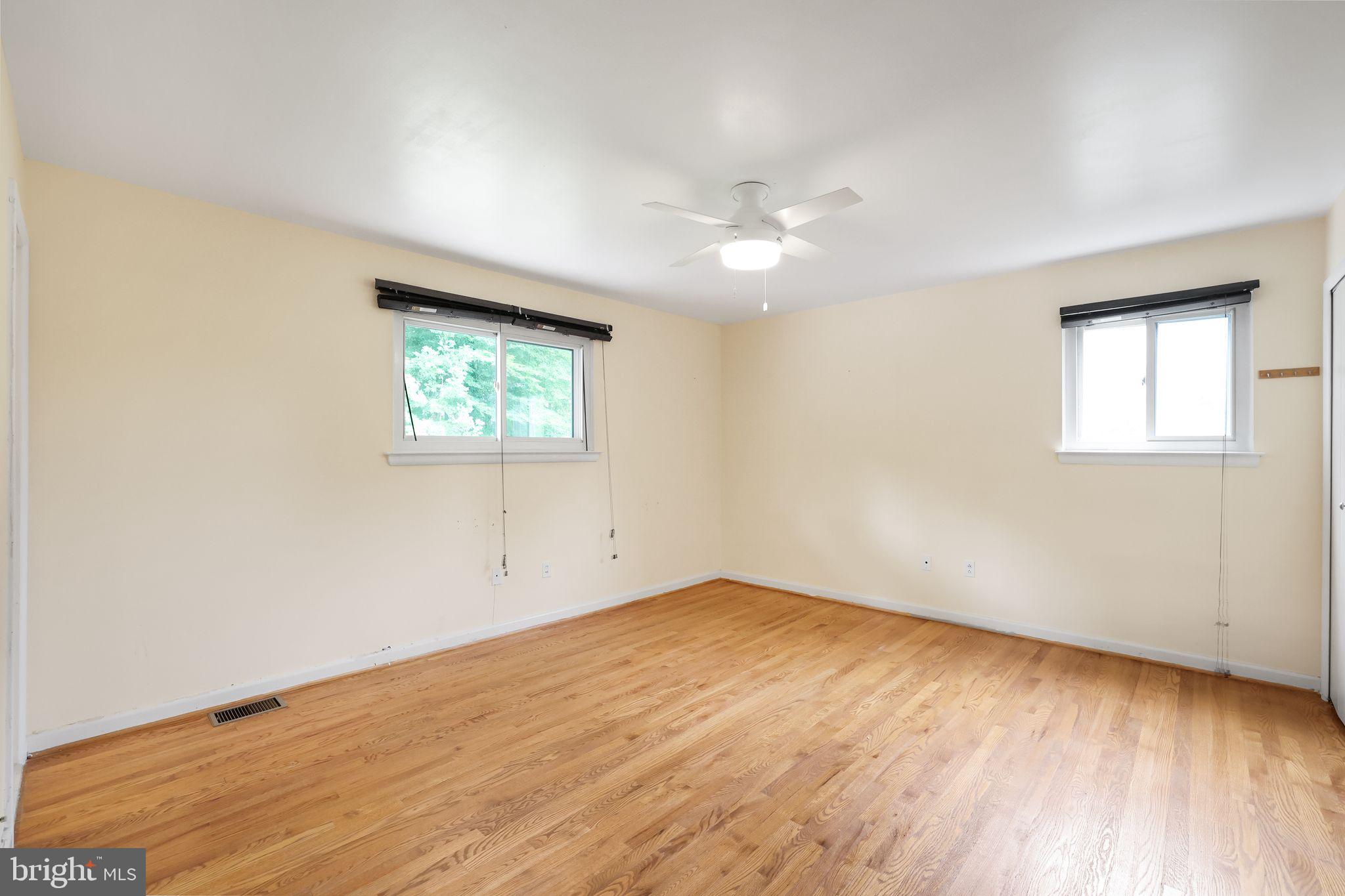 Real estate listing preview #32