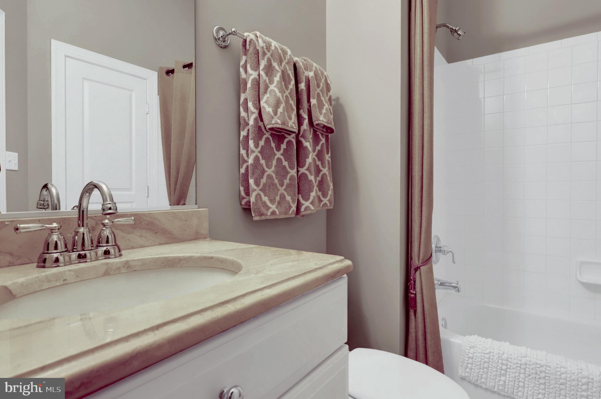 Real estate listing preview #32