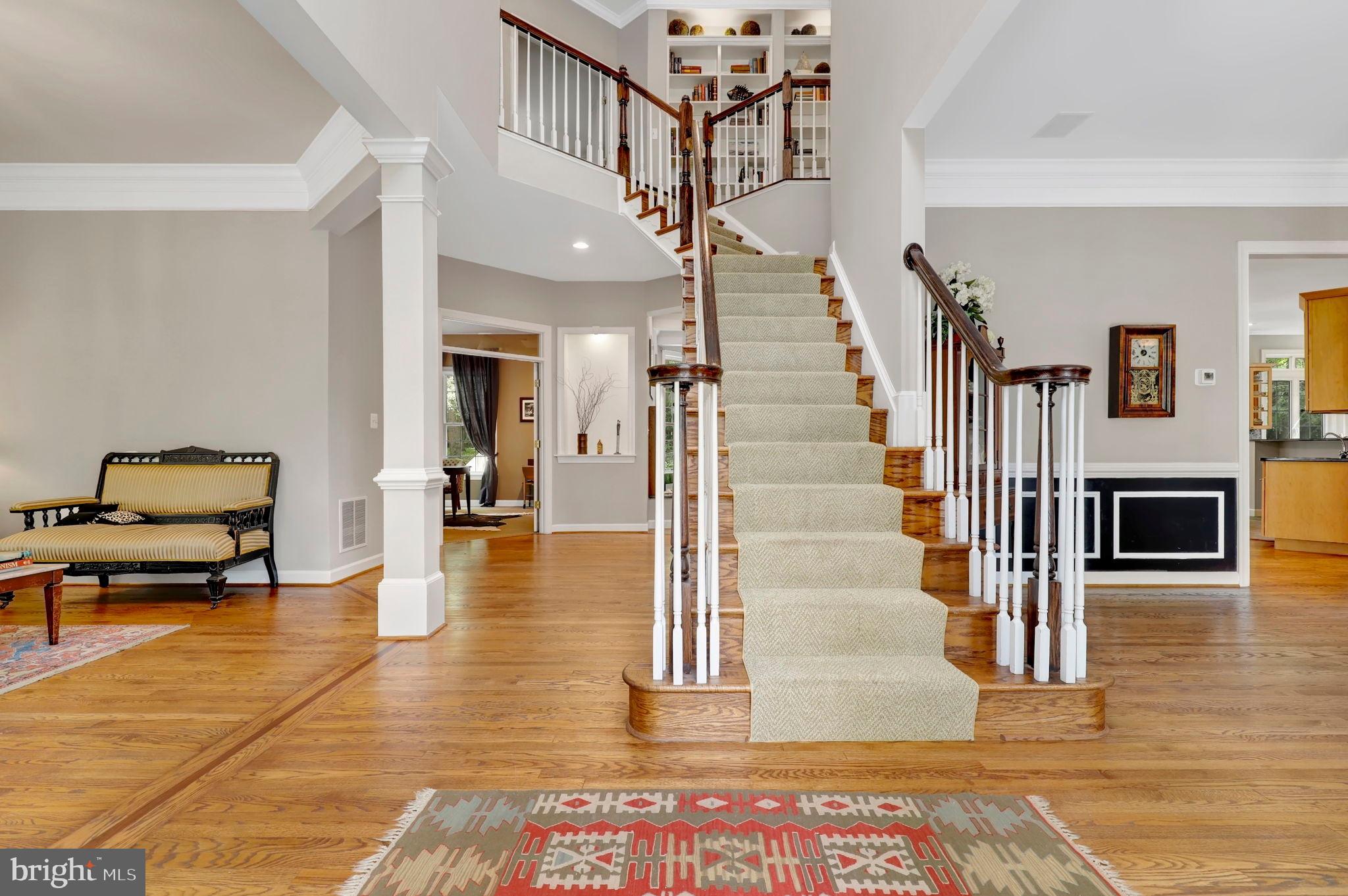 Real estate listing preview #8