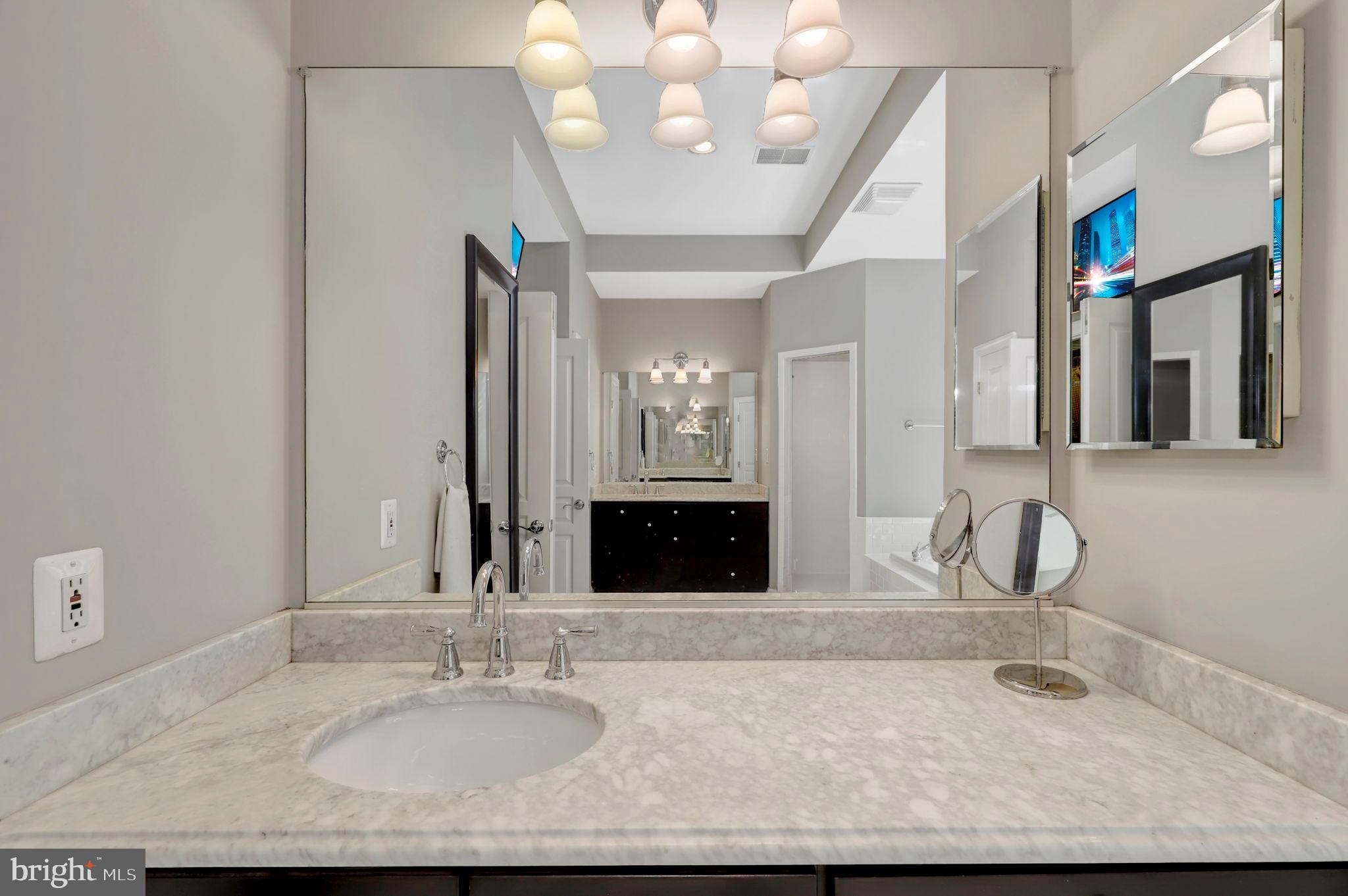 Real estate listing preview #46