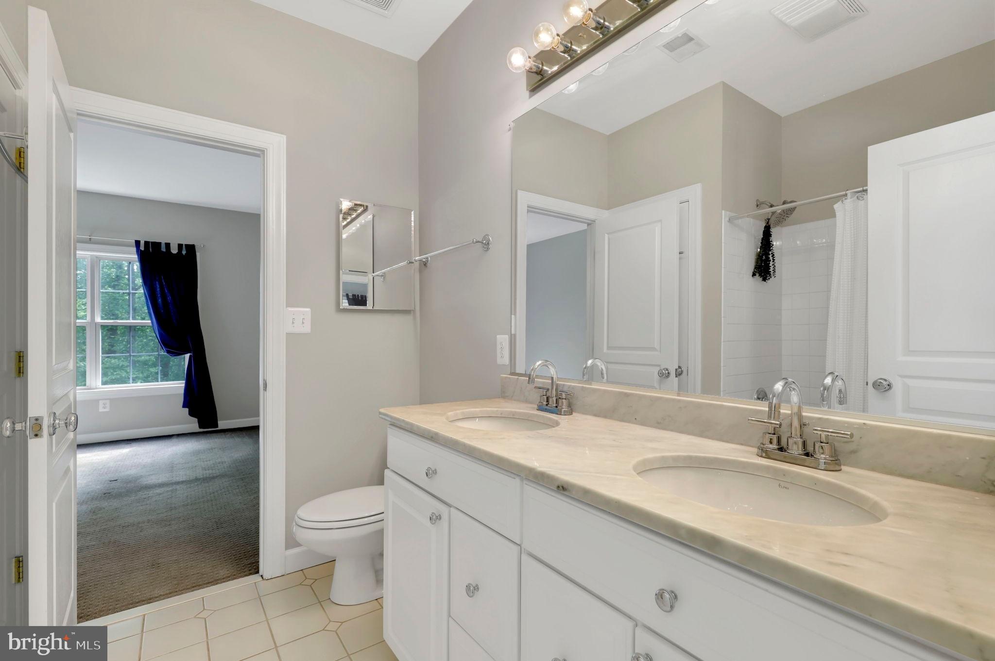 Real estate listing preview #57