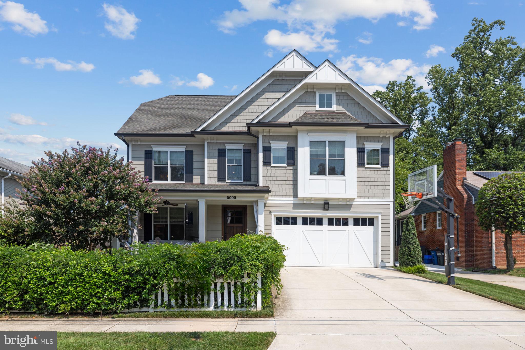 Real estate listing preview #2