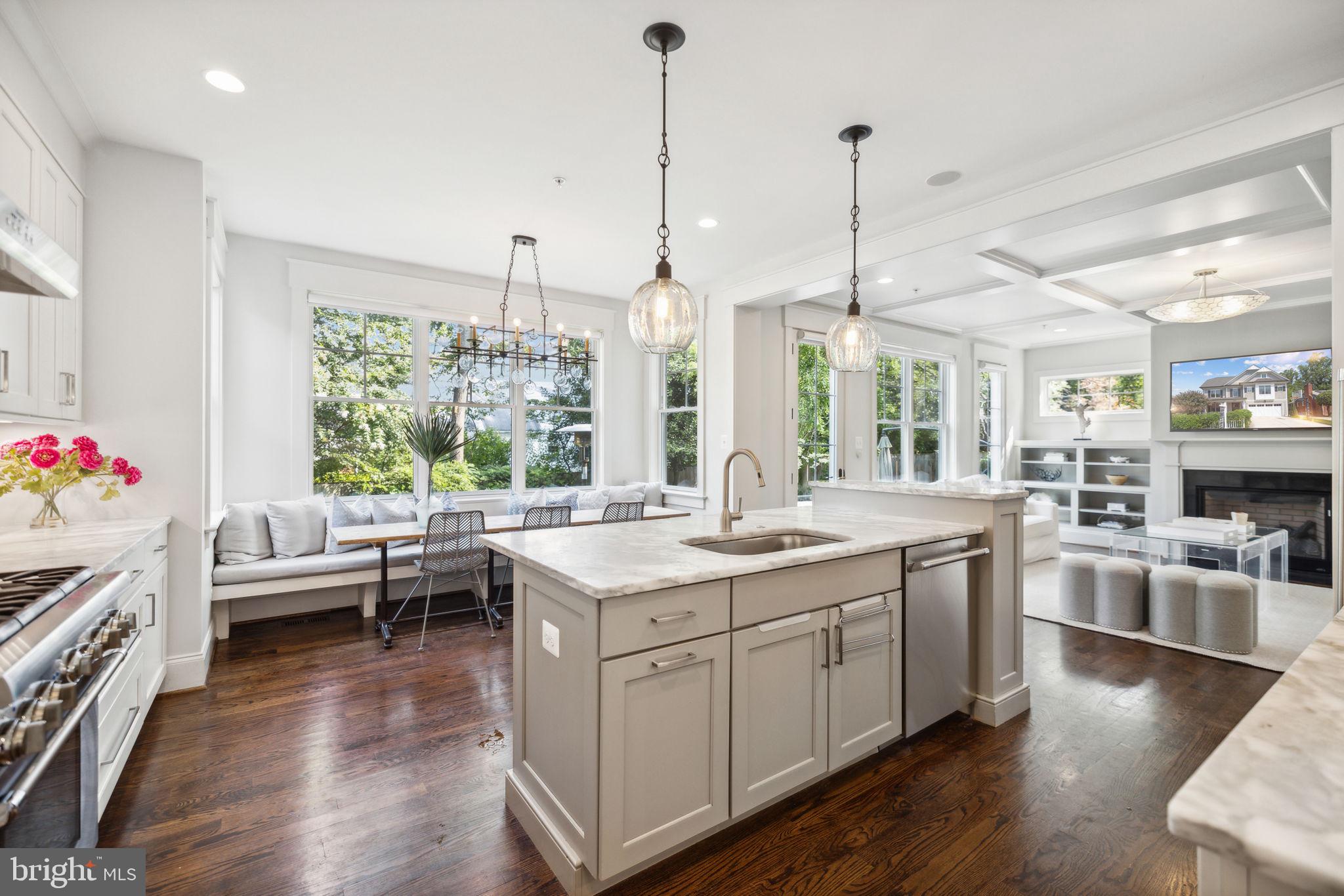 Real estate listing preview #8