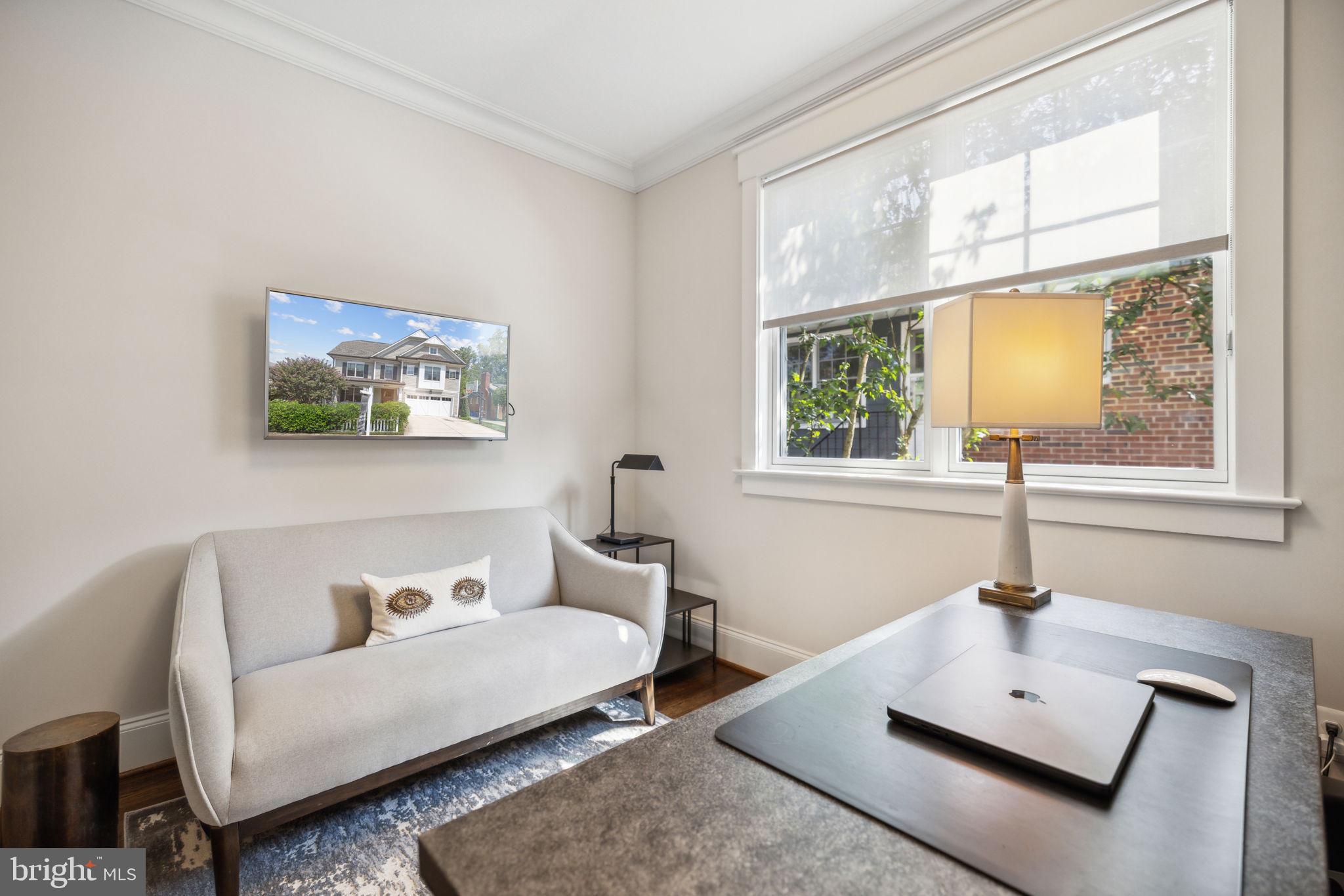 Real estate listing preview #14