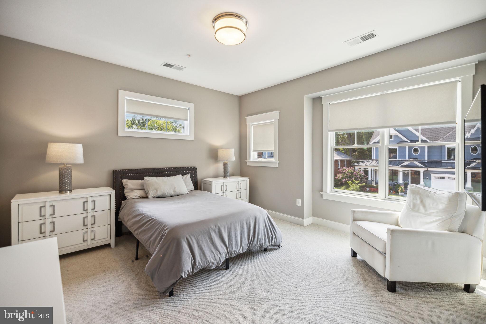 Real estate listing preview #22