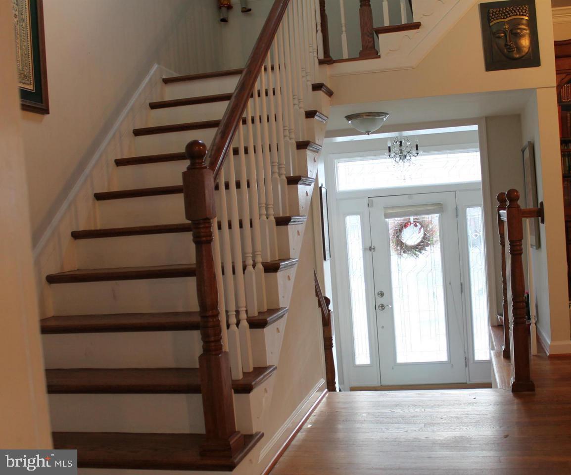 Real estate listing preview #3