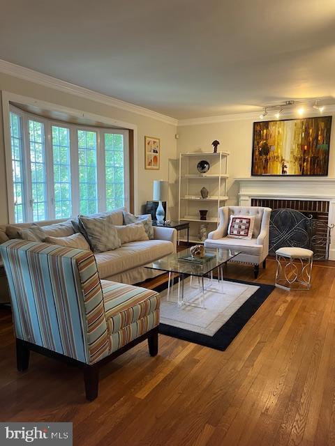 Real estate listing preview #6