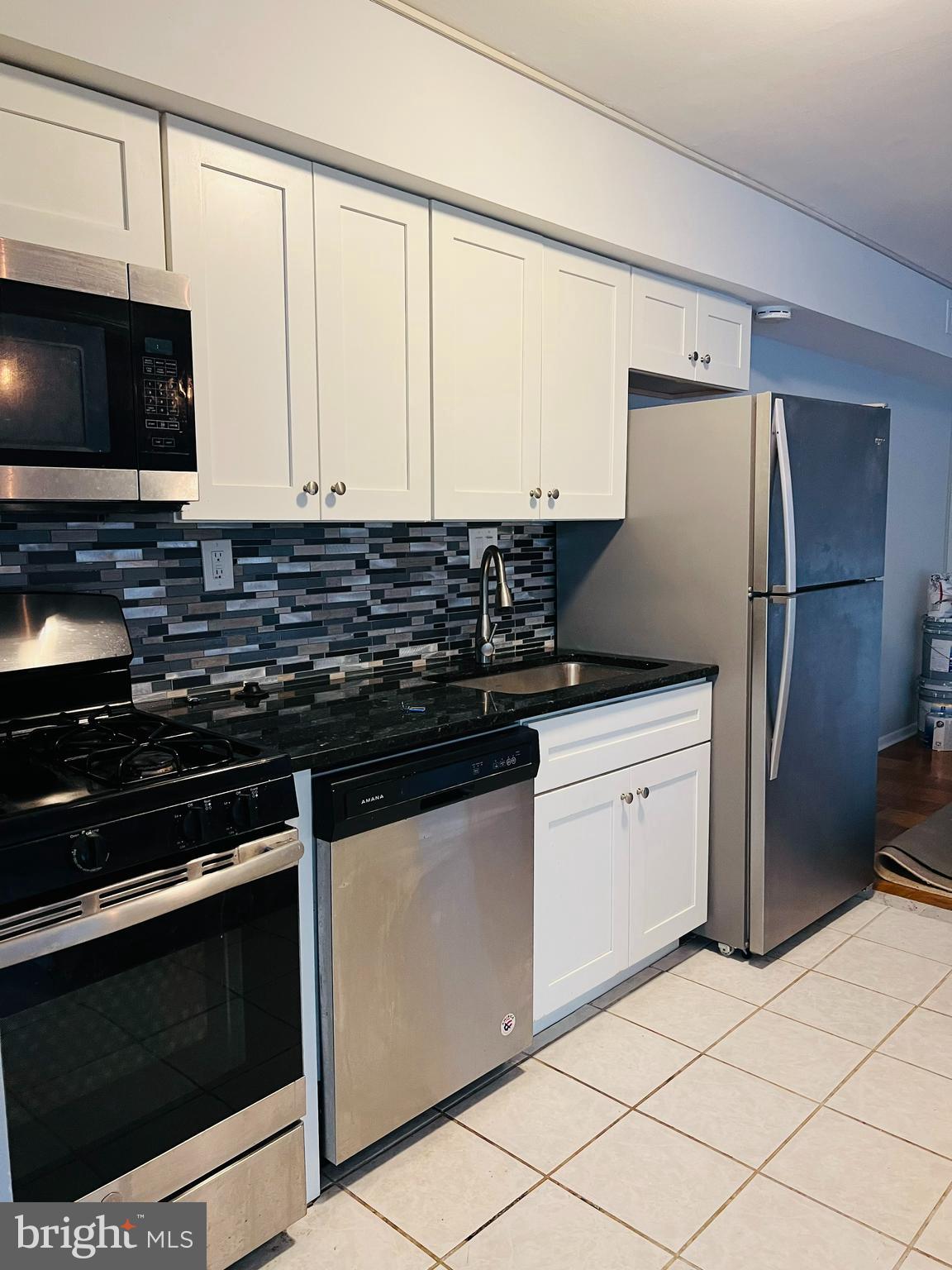 Real estate listing preview #4