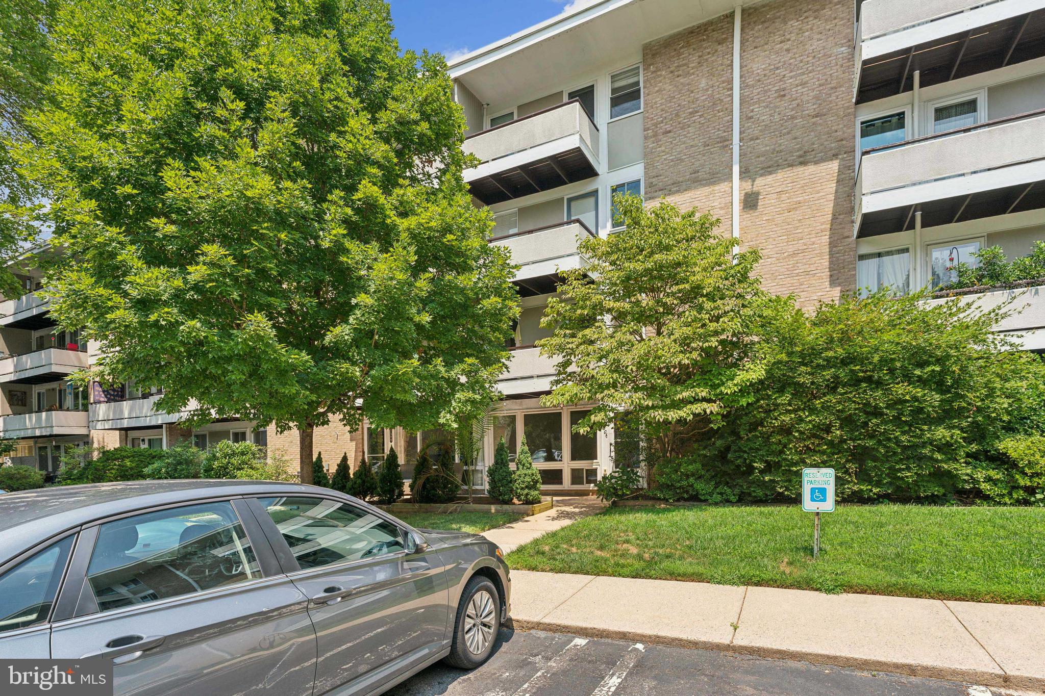 Real estate listing preview #4