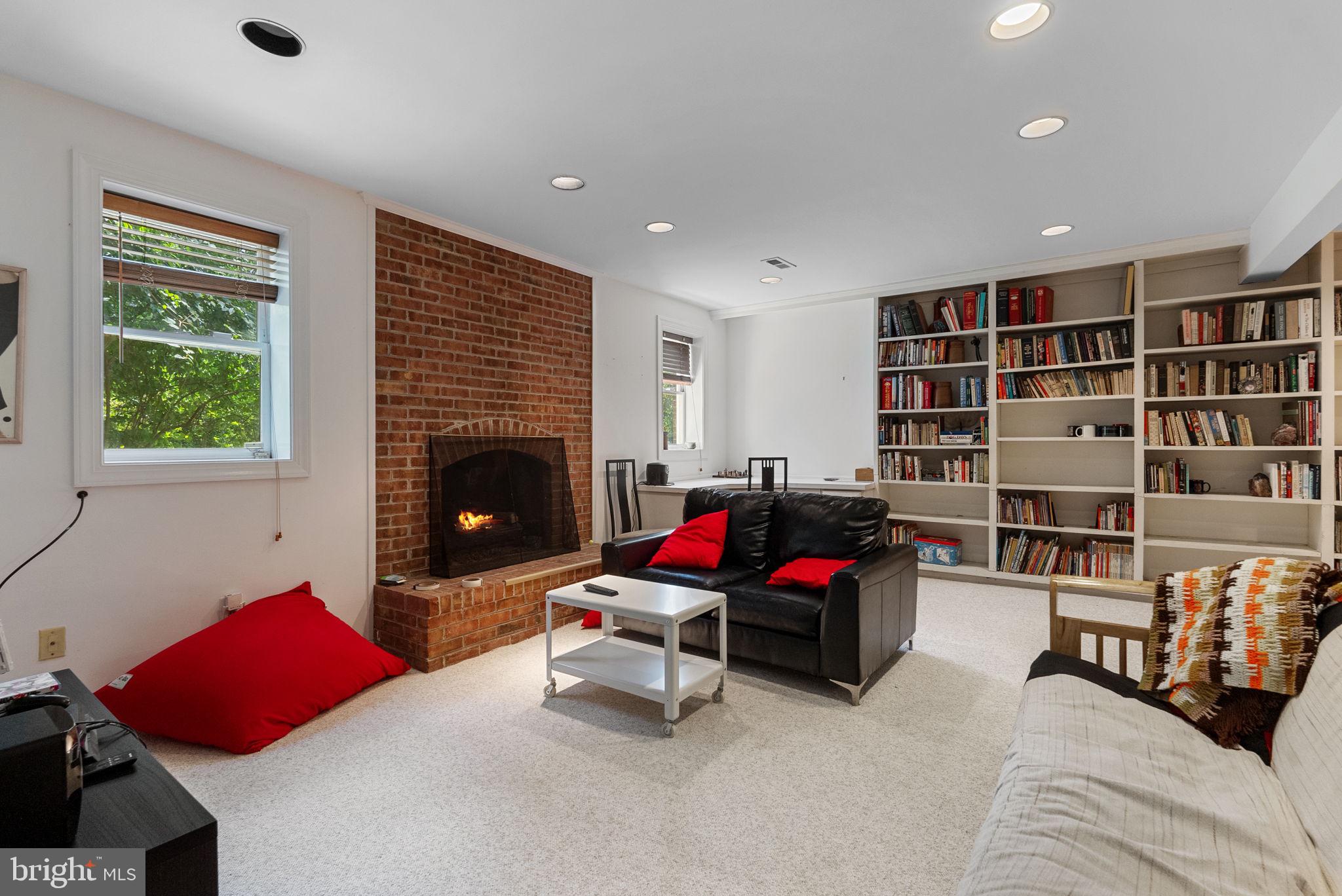 Real estate listing preview #28