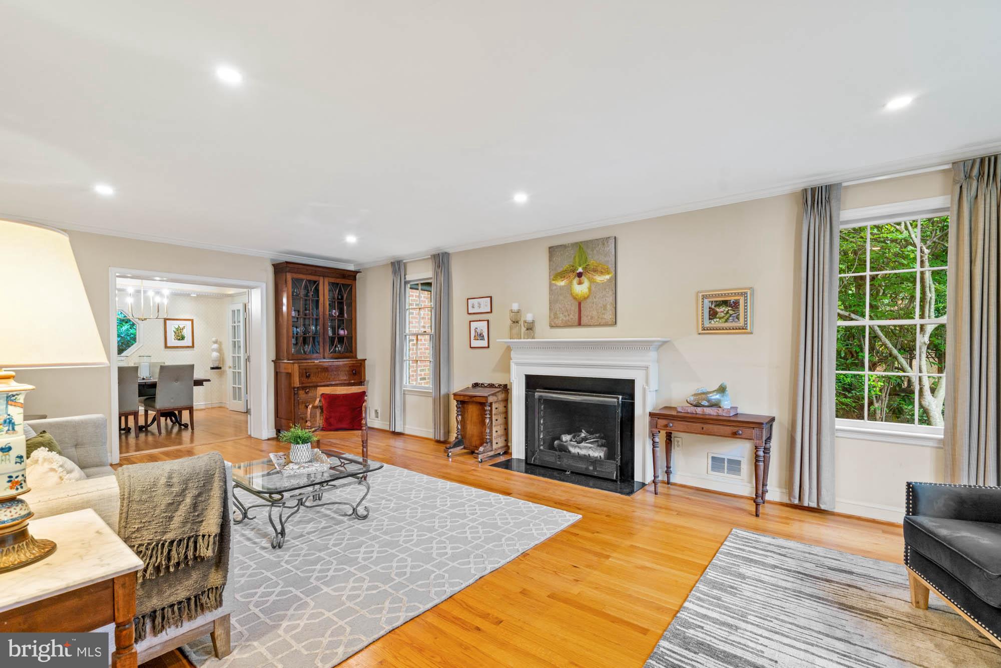 Real estate listing preview #6