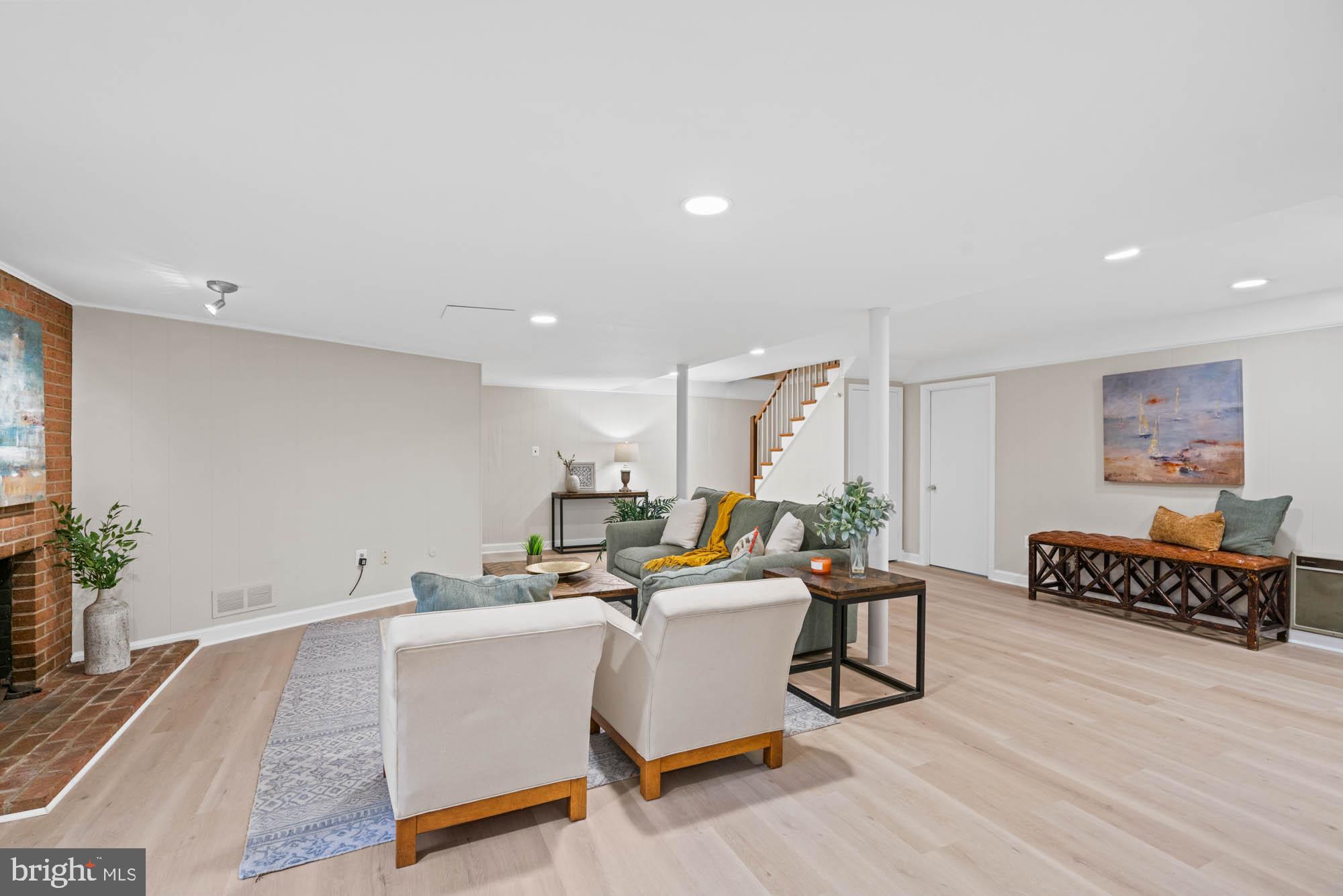 Real estate listing preview #64