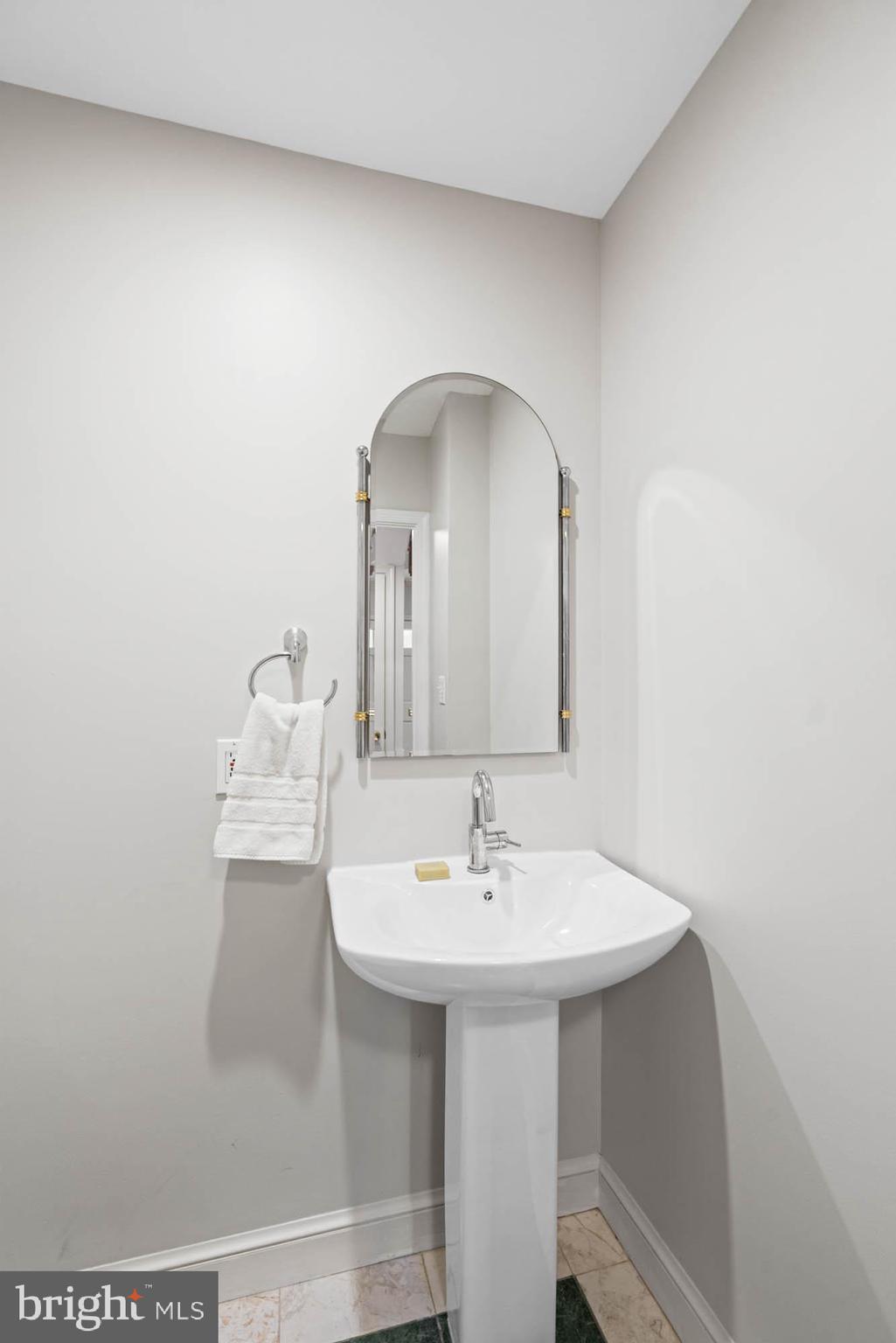 Real estate listing preview #29