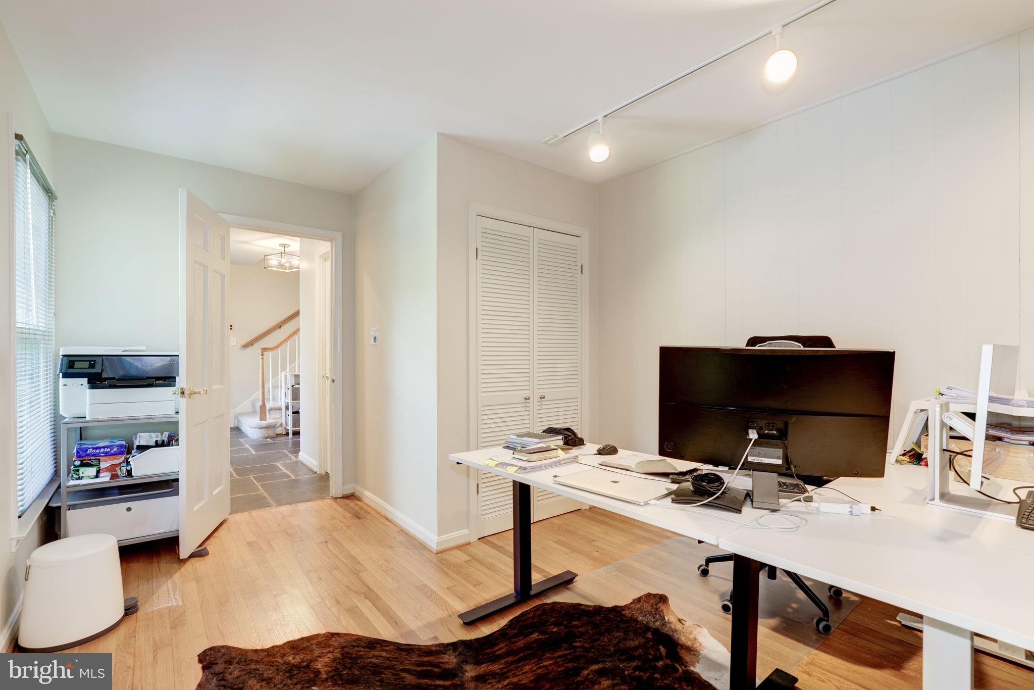 Real estate listing preview #16