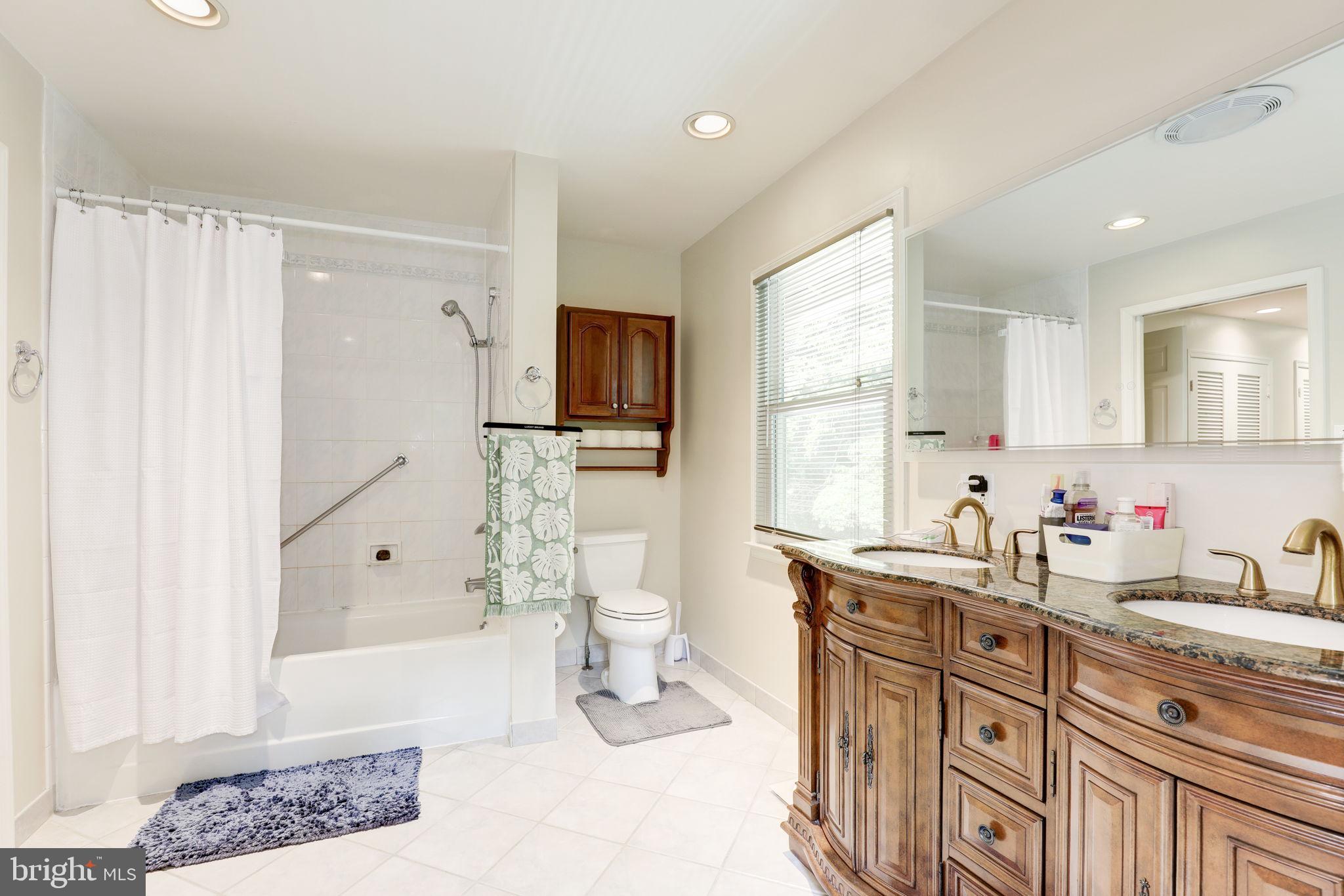 Real estate listing preview #25