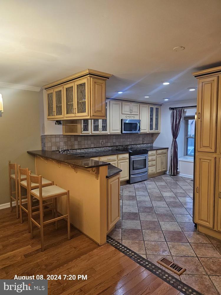 Real estate listing preview #7