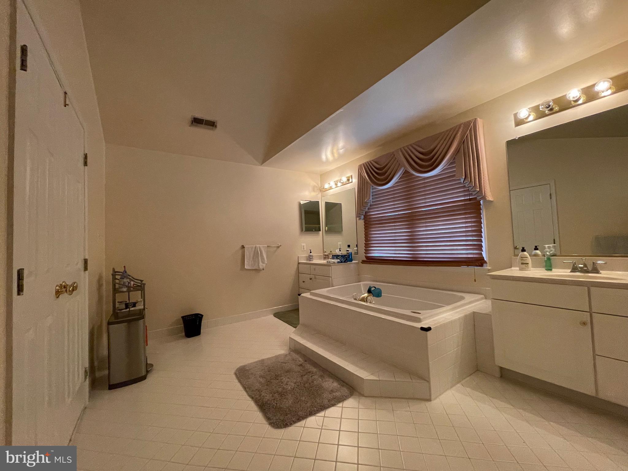 Real estate listing preview #60