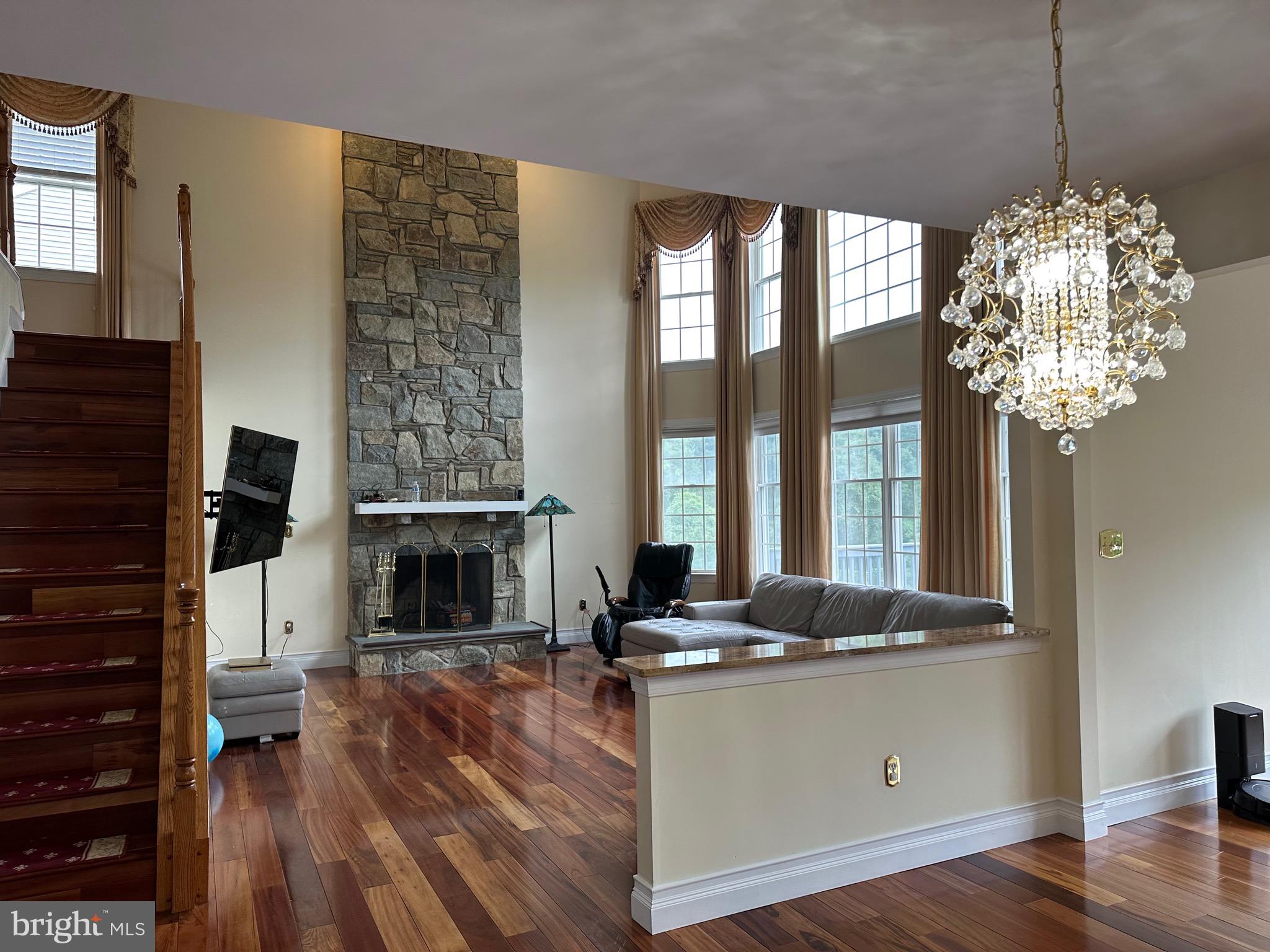 Real estate listing preview #35