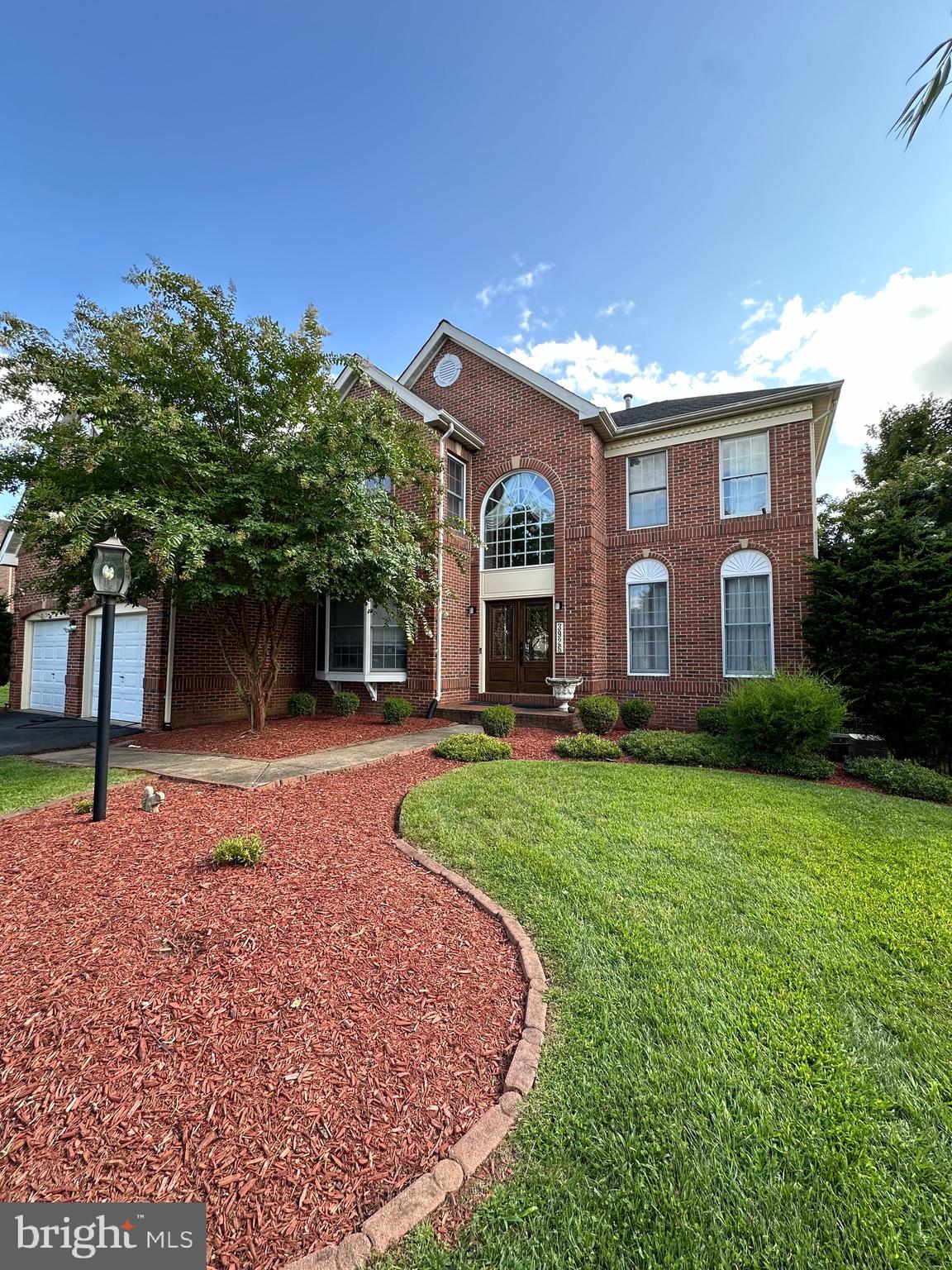 Real estate listing preview #4